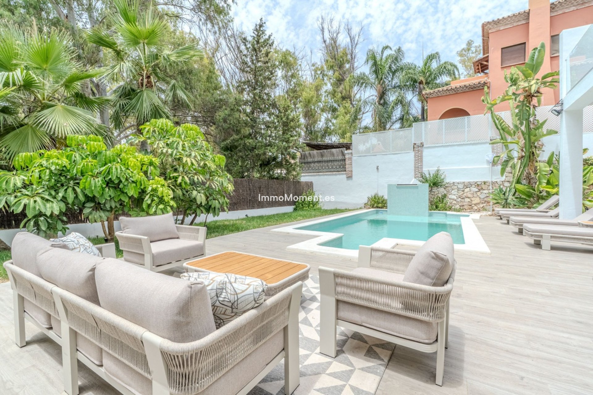 Resale - Detached villa - Marbella - Nueva Andalucía