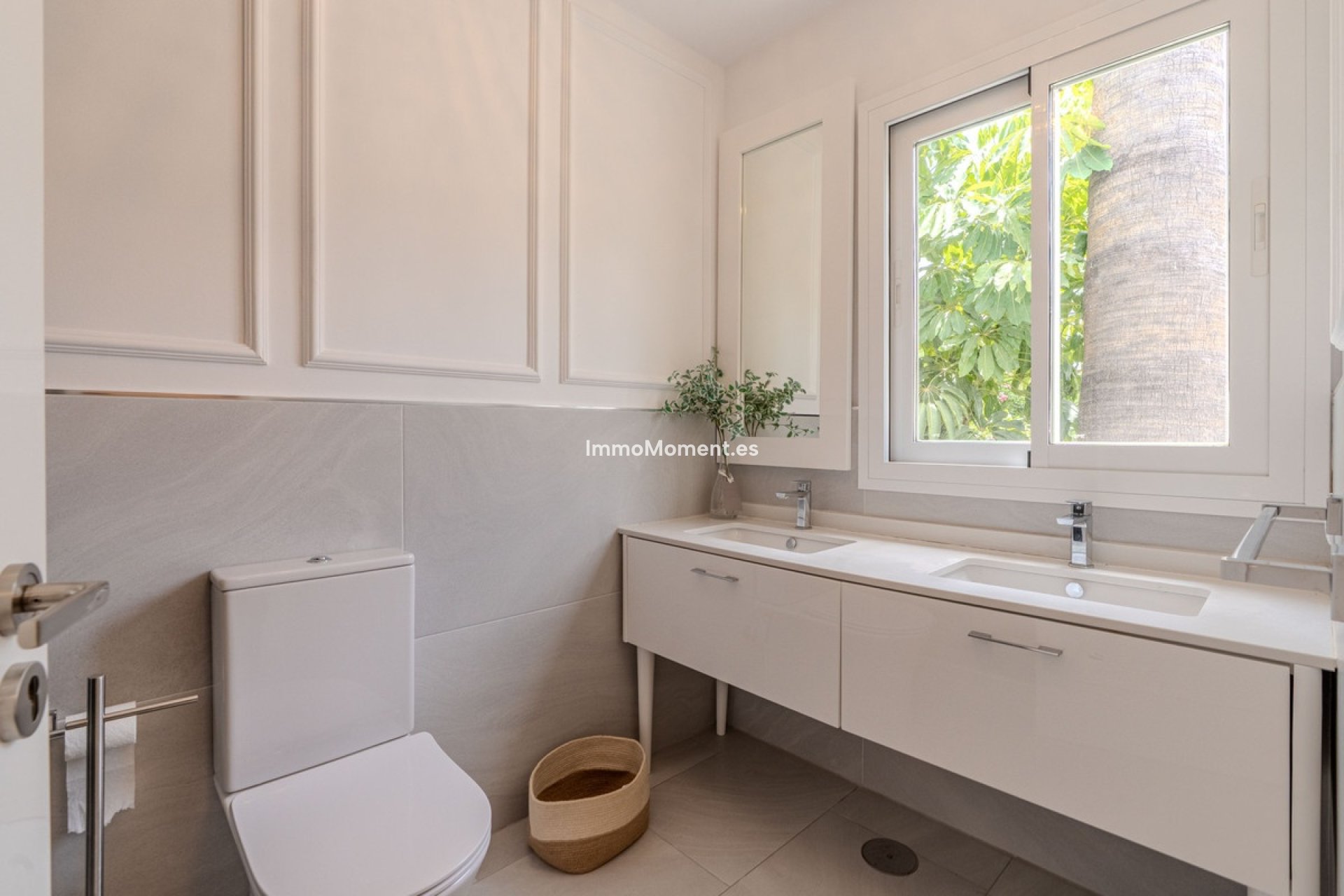 Resale - Detached villa - Marbella - Nueva Andalucía