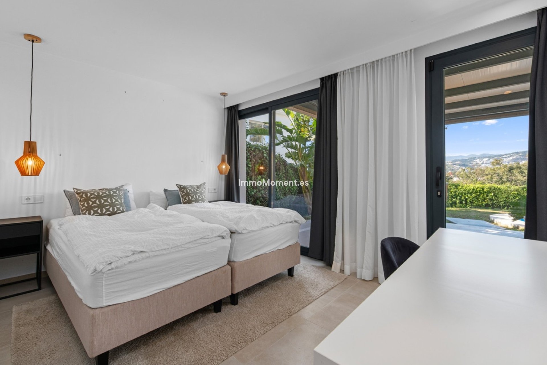 Resale - Detached villa - Marbella - Nueva Andalucía