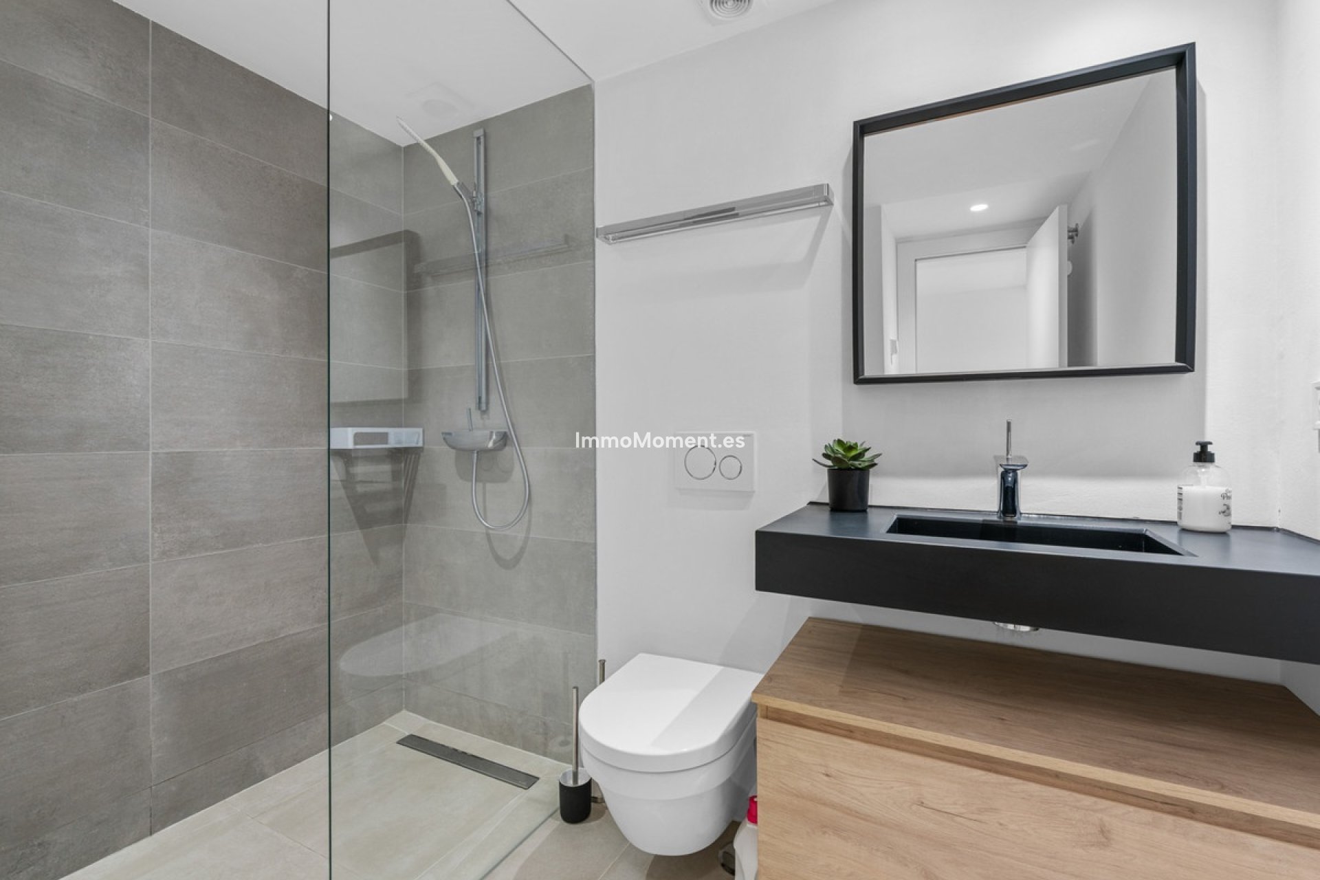 Resale - Detached villa - Marbella - Nueva Andalucía