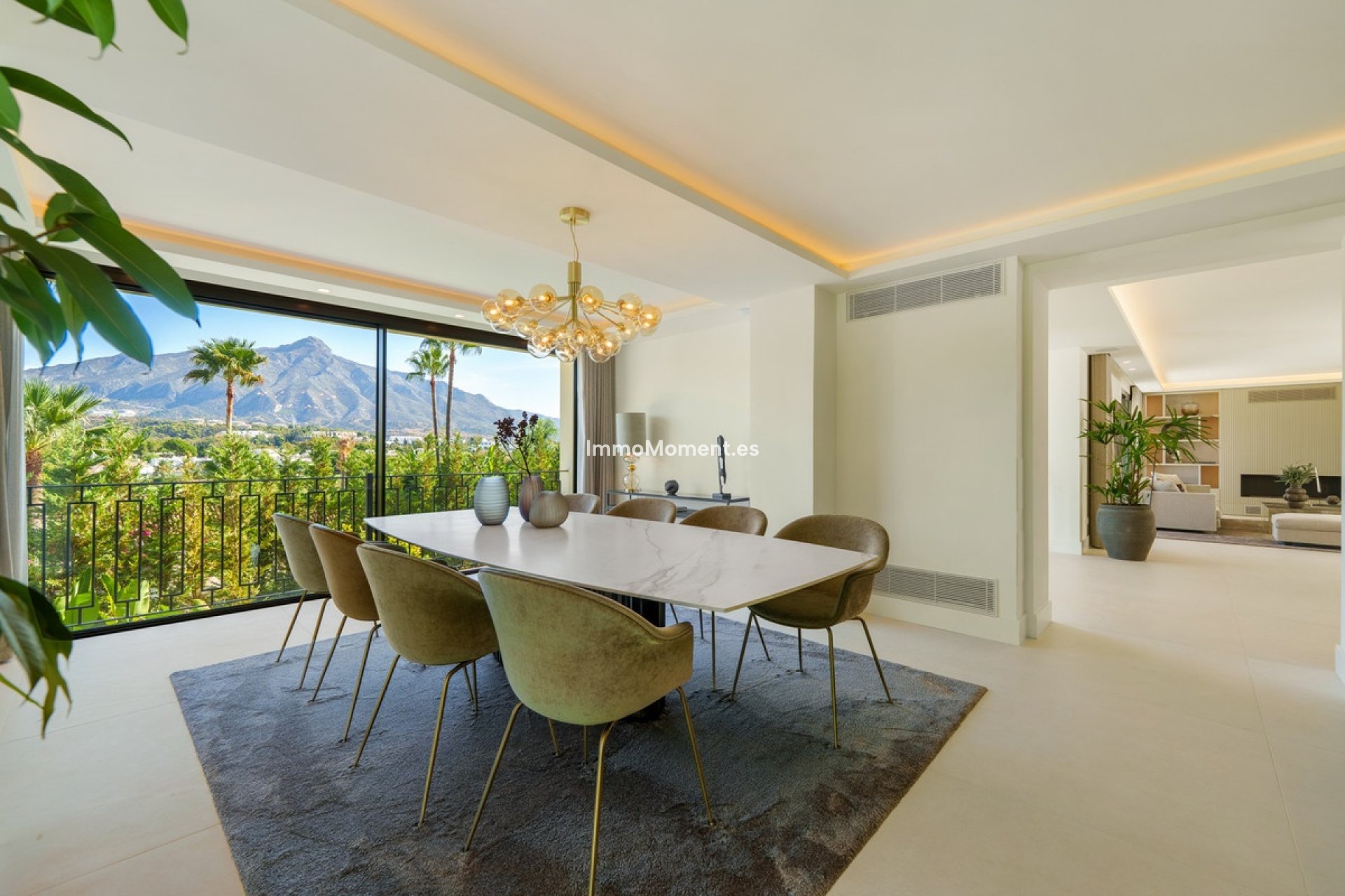 Resale - Detached villa - Marbella - Nueva Andalucía
