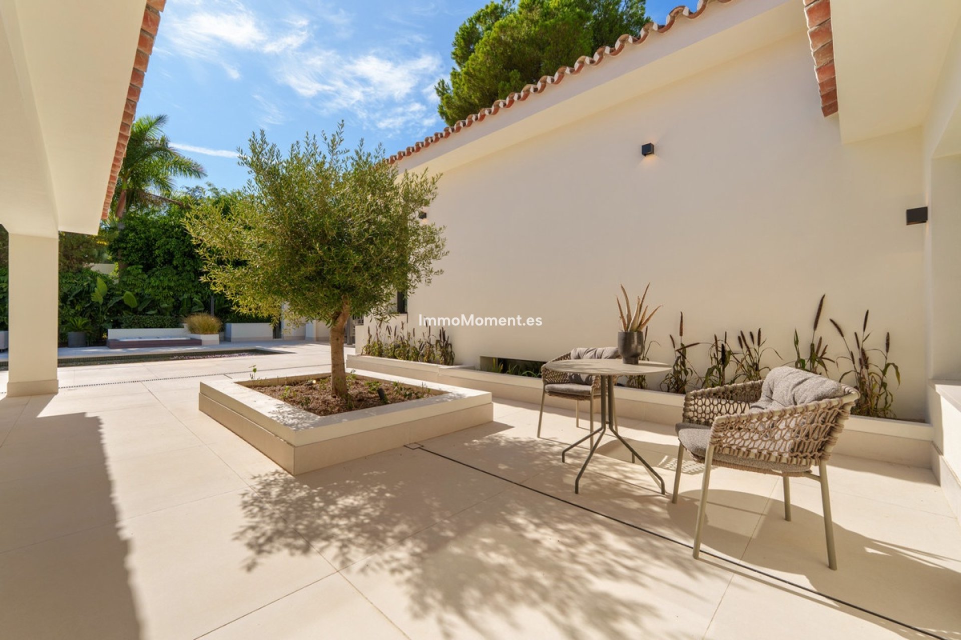 Resale - Detached villa - Marbella - Nueva Andalucía