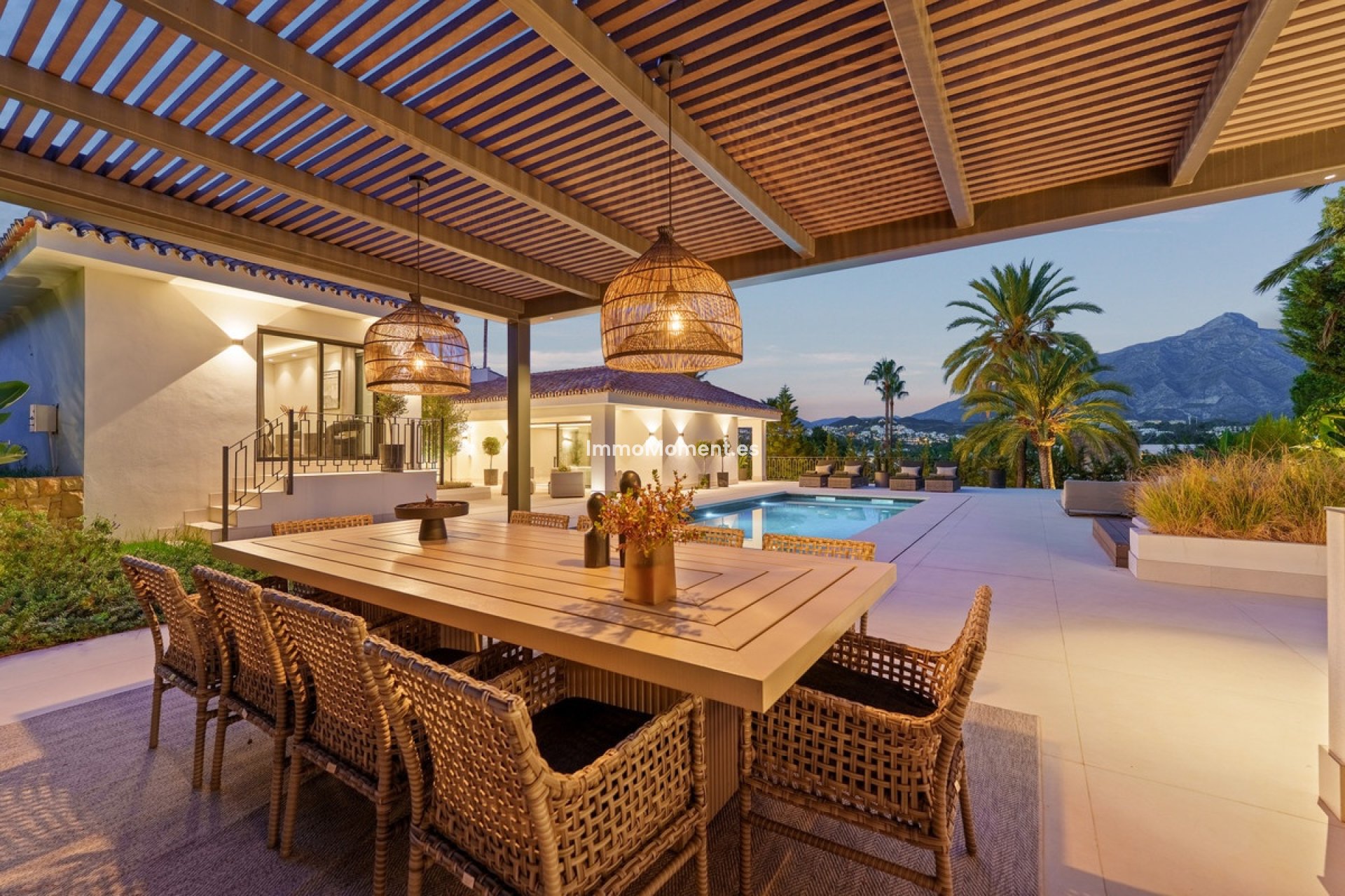 Resale - Detached villa - Marbella - Nueva Andalucía