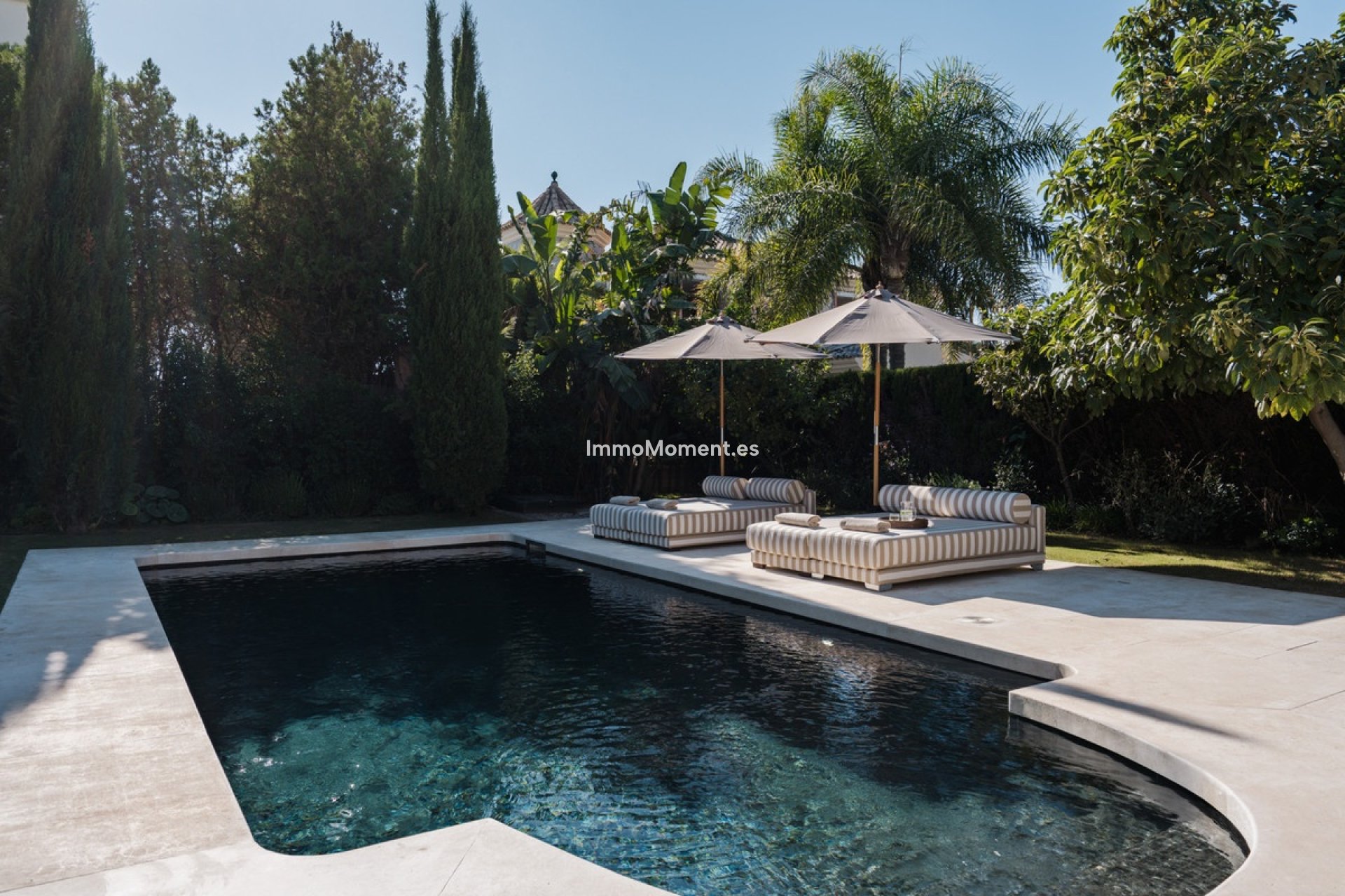 Resale - Detached villa - Marbella - Nueva Andalucía