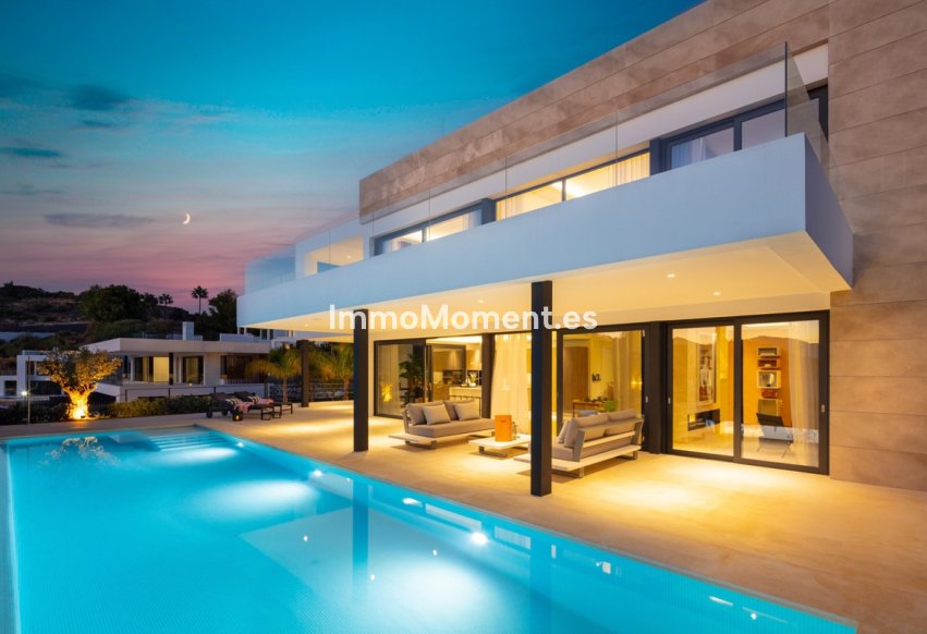 Resale - Detached villa - Marbella - Nueva Andalucía