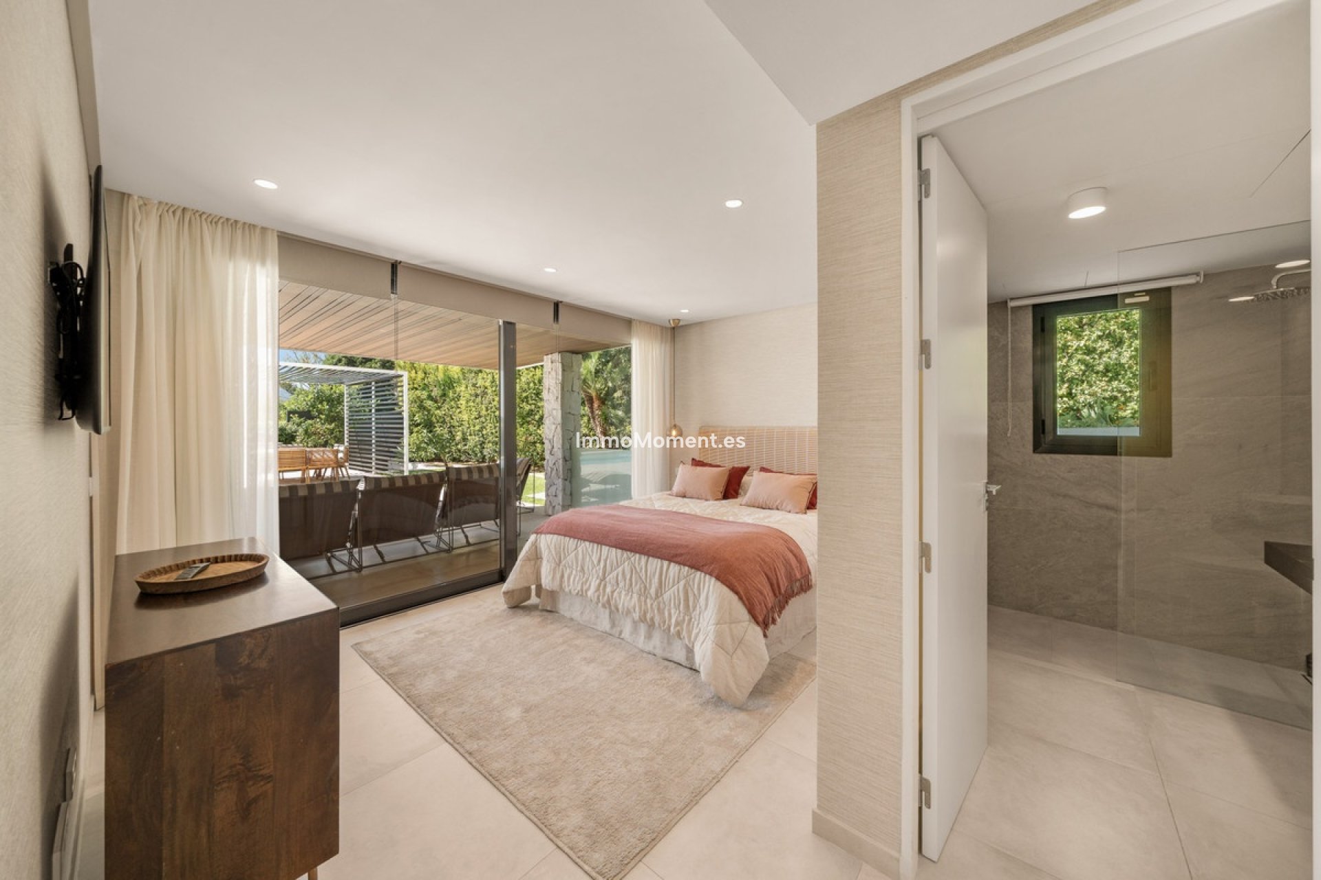 Resale - Detached villa - Marbella - Nueva Andalucía