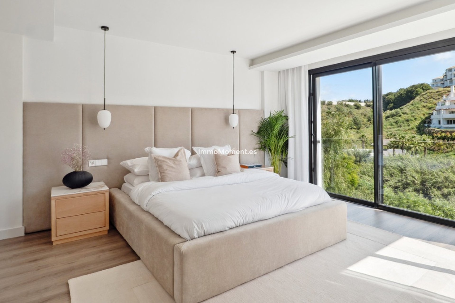 Resale - Detached villa - Marbella - Nueva Andalucía