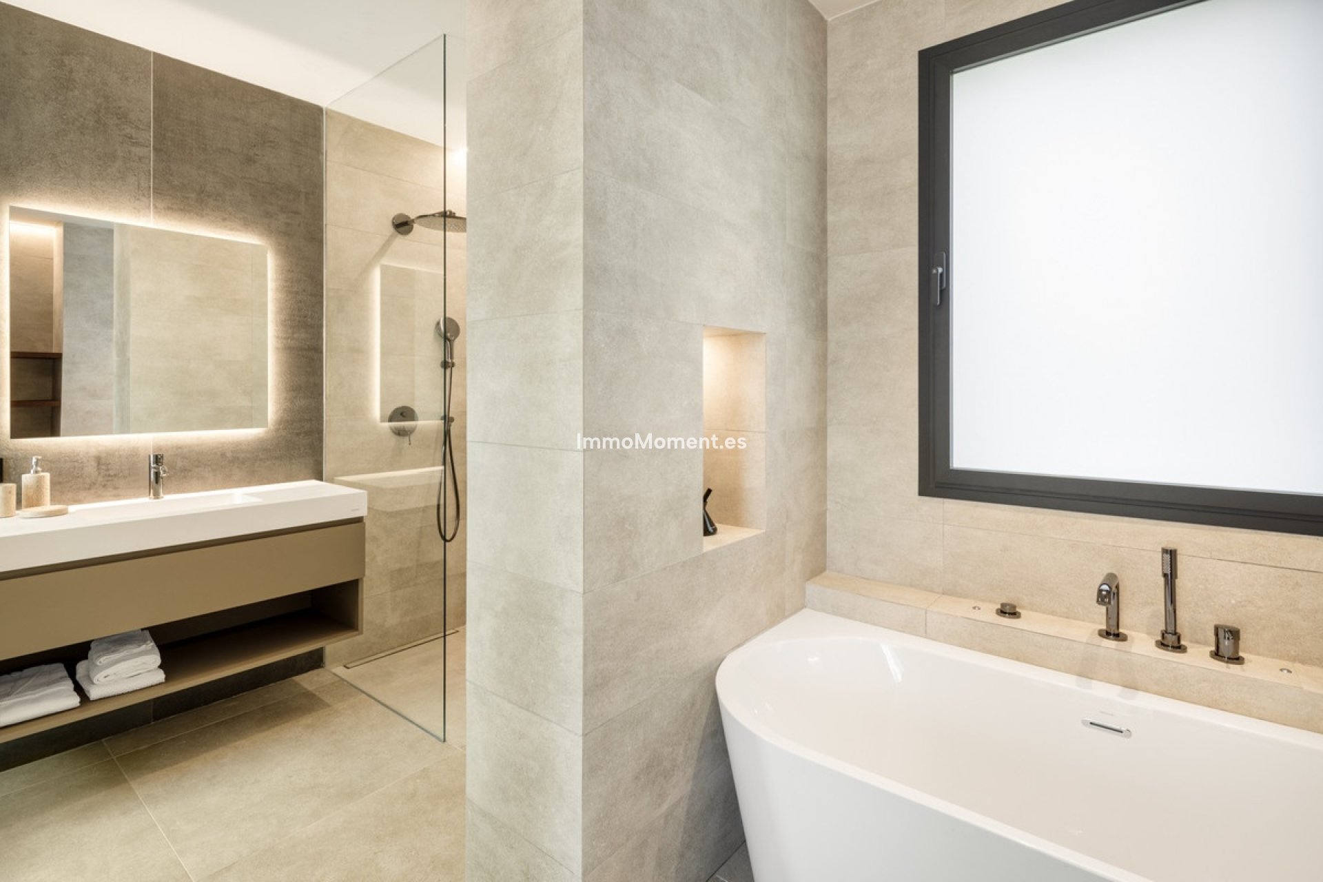 Resale - Detached villa - Marbella - Nueva Andalucía