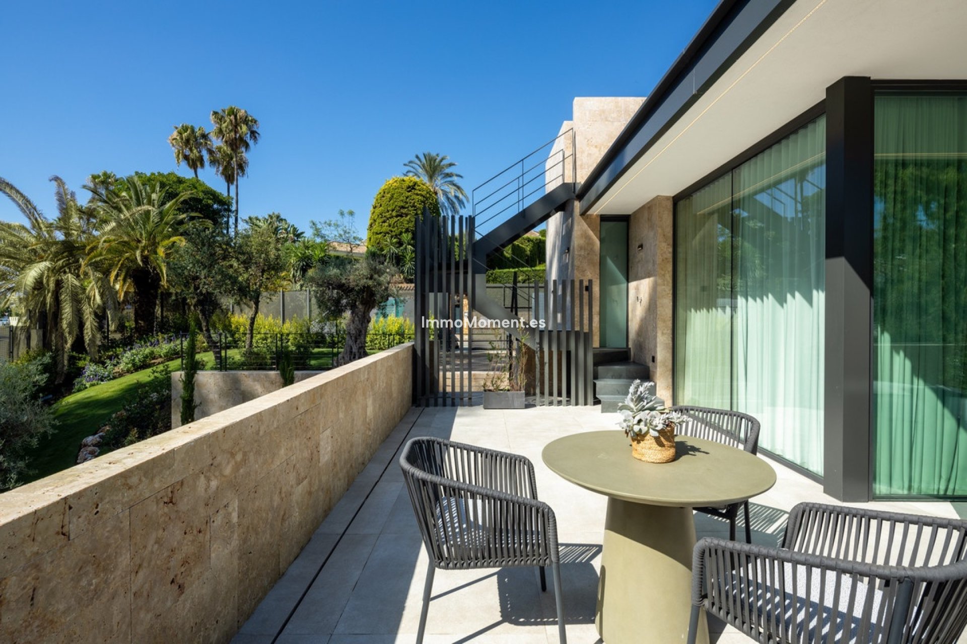 Resale - Detached villa - Marbella - Nueva Andalucía
