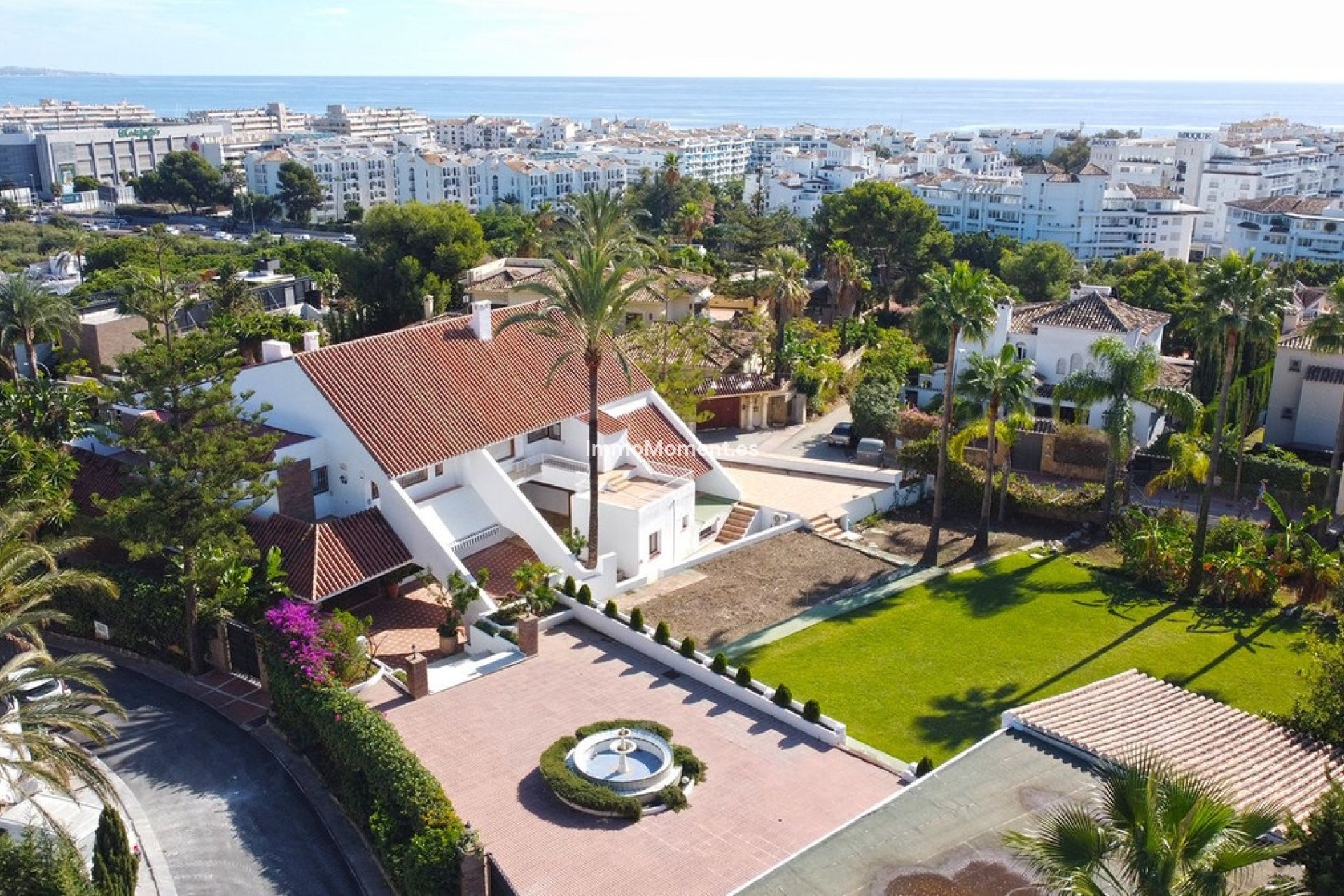 Resale - Detached villa - Marbella - Nueva Andalucía