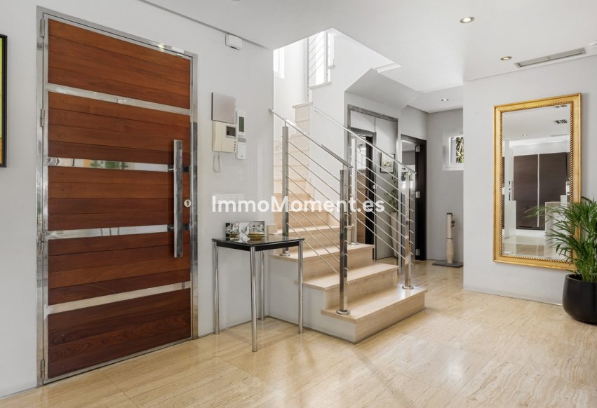 Resale - Detached villa - Marbella - Nueva Andalucía