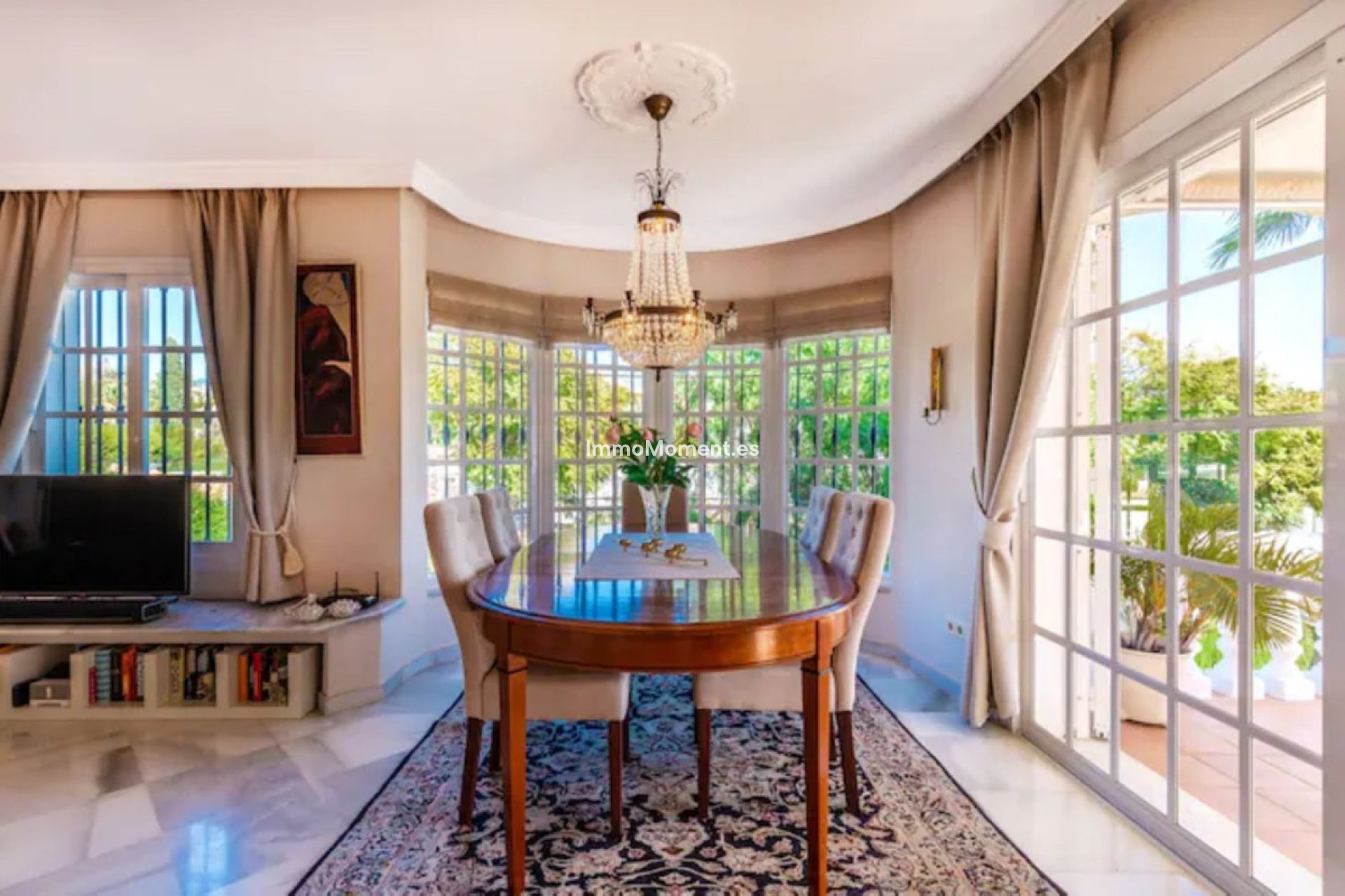 Resale - Detached villa - Marbella - Nueva Andalucía