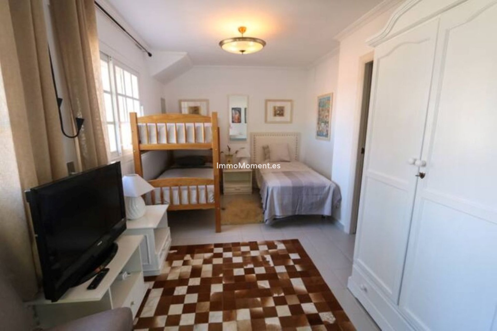 Resale - Detached villa - Marbella - Nueva Andalucía