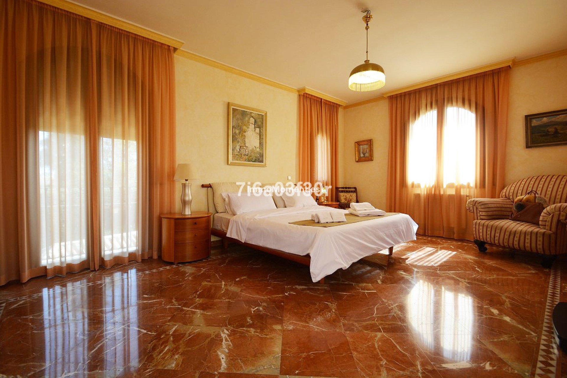 Resale - Detached villa - Marbella - Nueva Andalucía