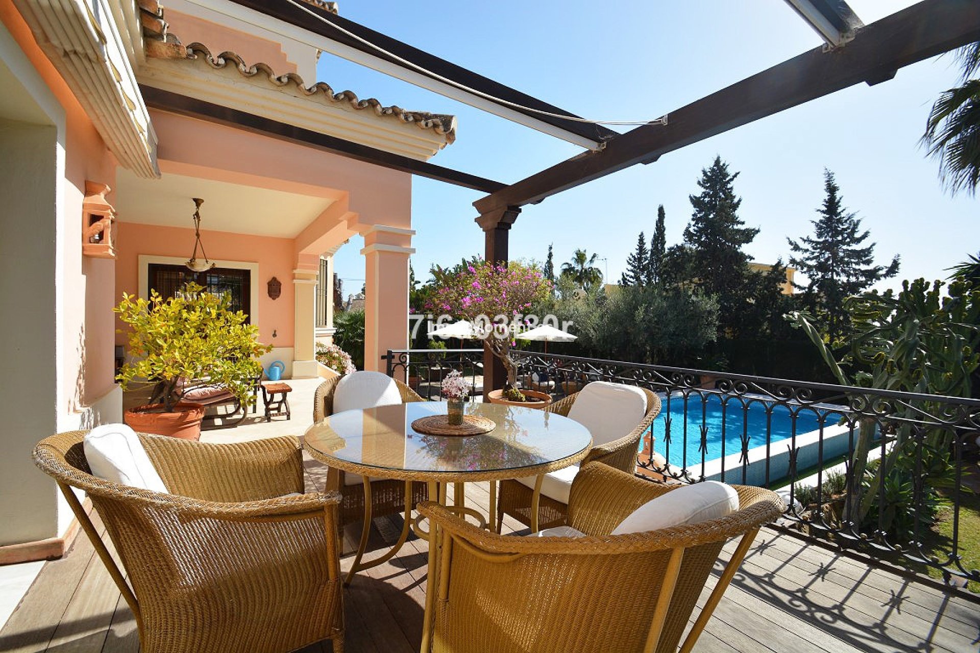 Resale - Detached villa - Marbella - Nueva Andalucía