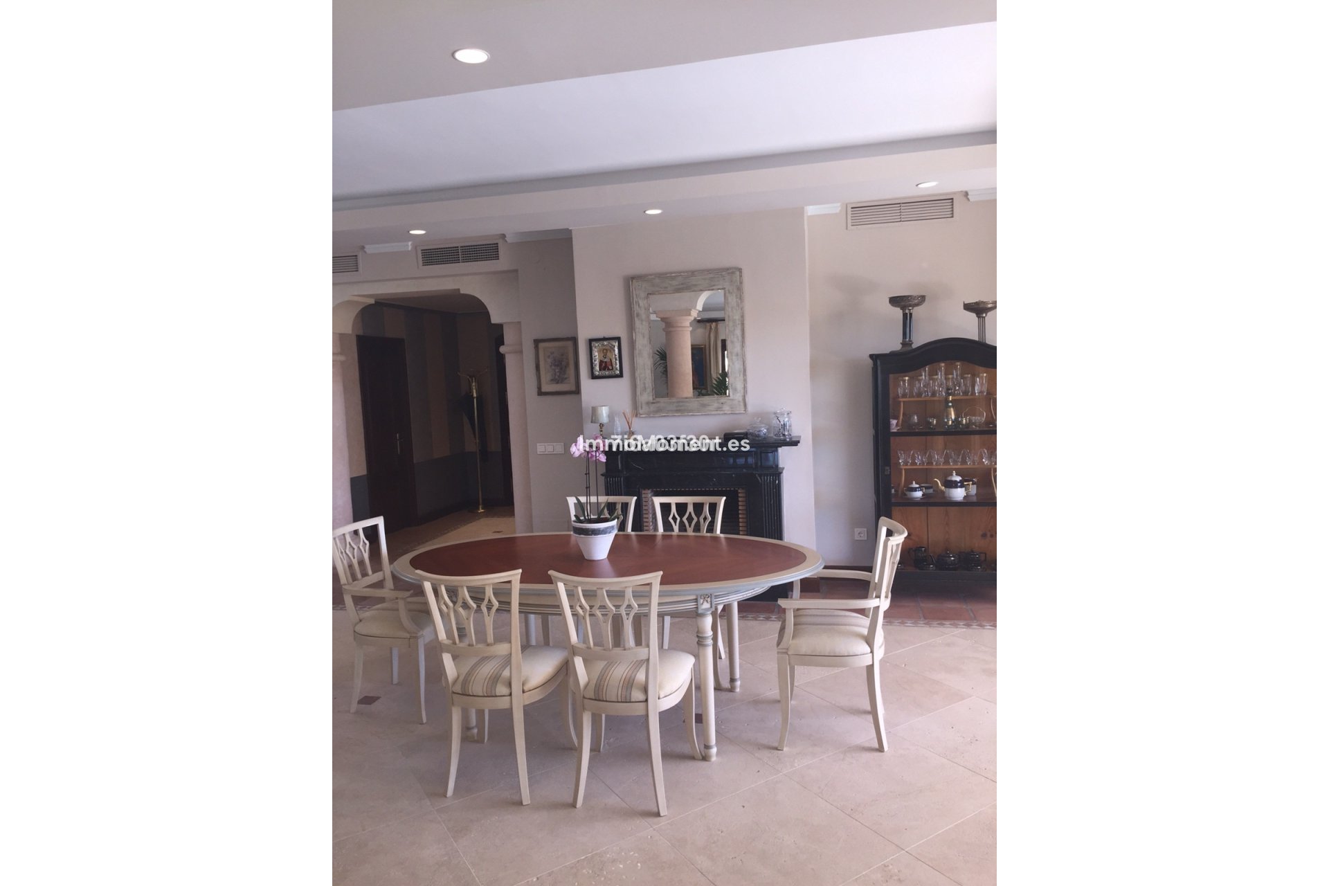 Resale - Detached villa - Marbella - Nueva Andalucía