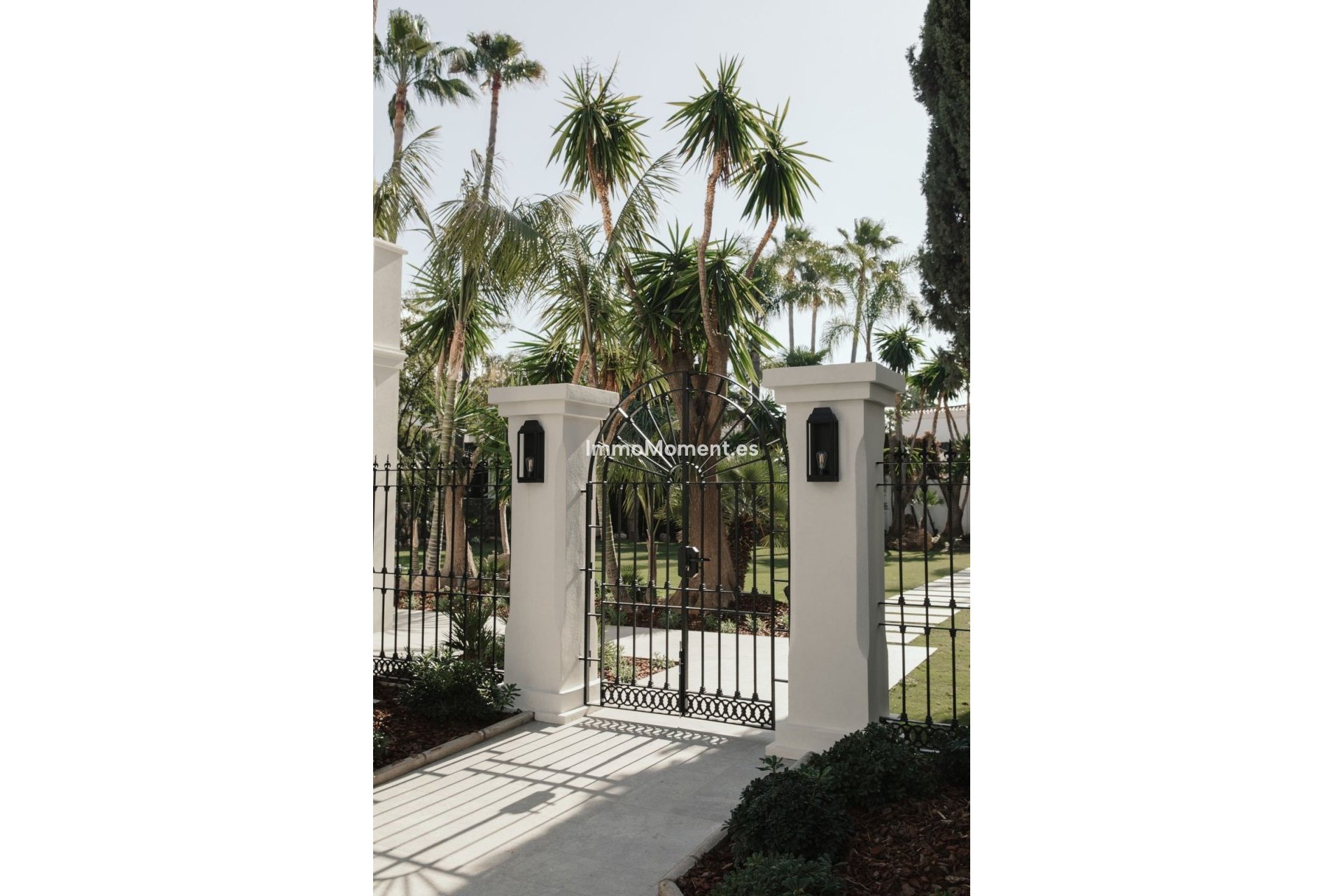 Resale - Detached villa - Marbella - Nueva Andalucía