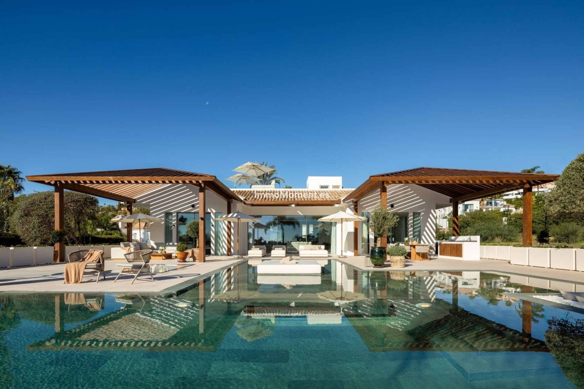 Resale - Detached villa - Marbella - Nueva Andalucía