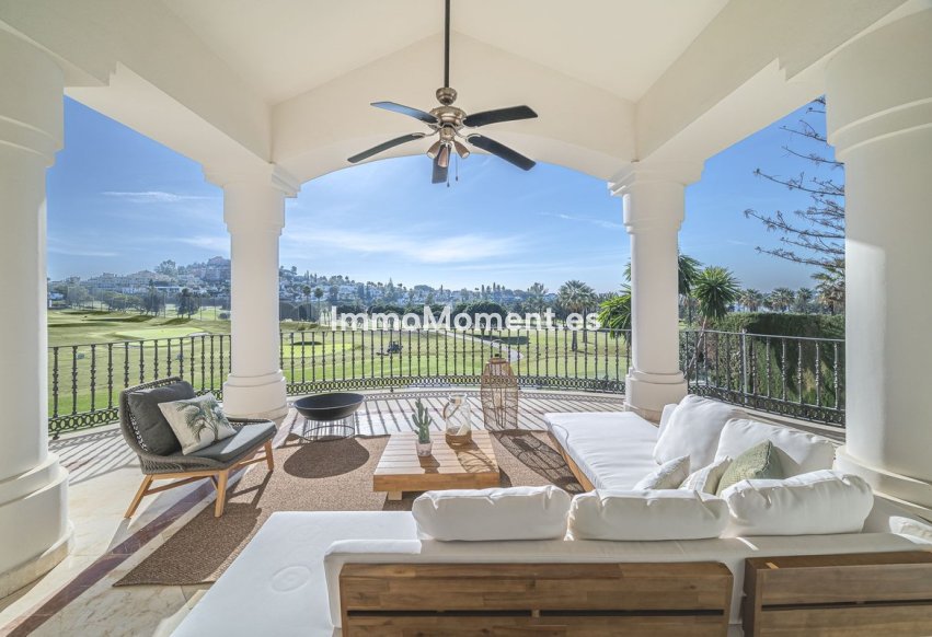 Resale - Detached villa - Marbella - Nueva Andalucía