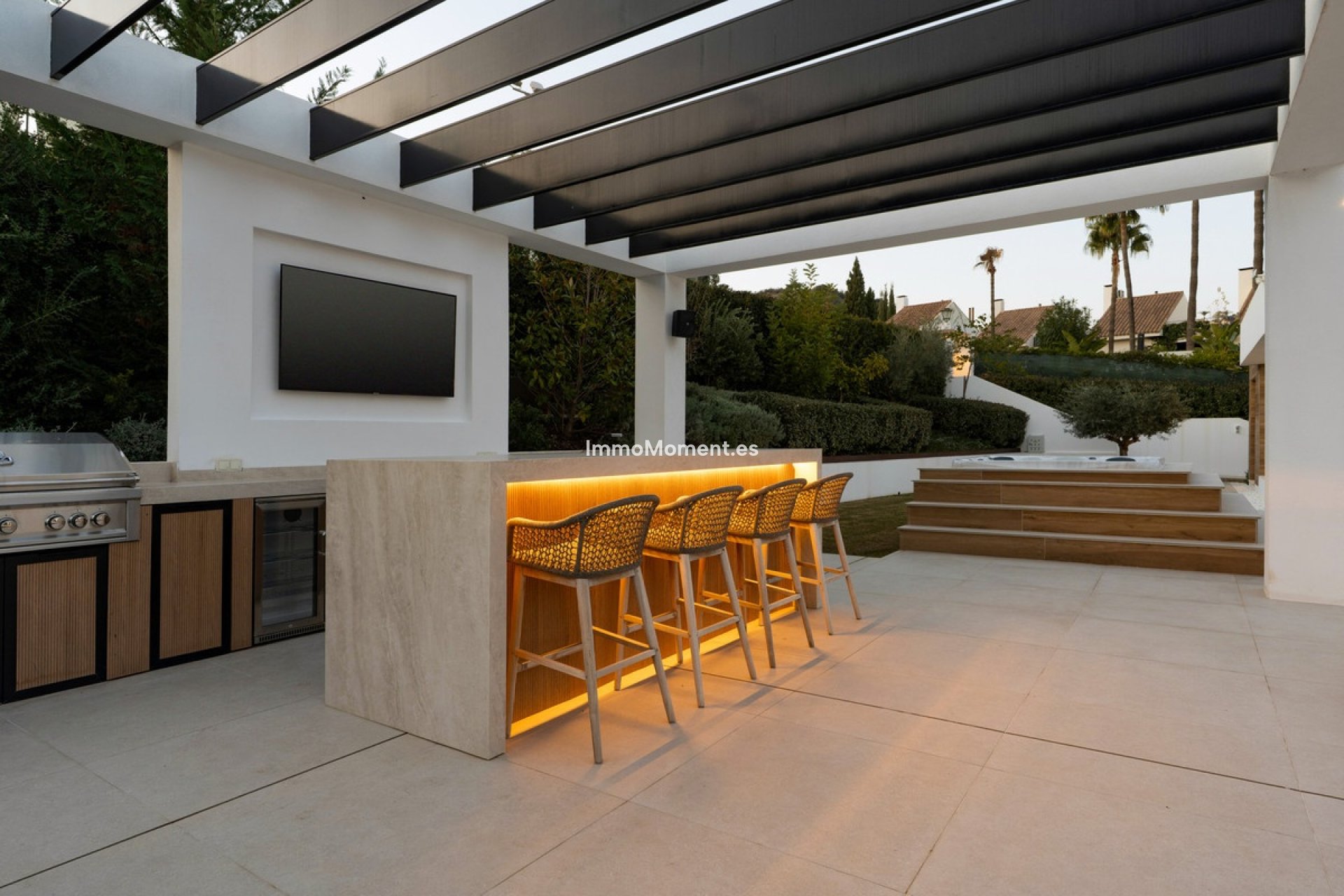 Resale - Detached villa - Marbella - Nueva Andalucía
