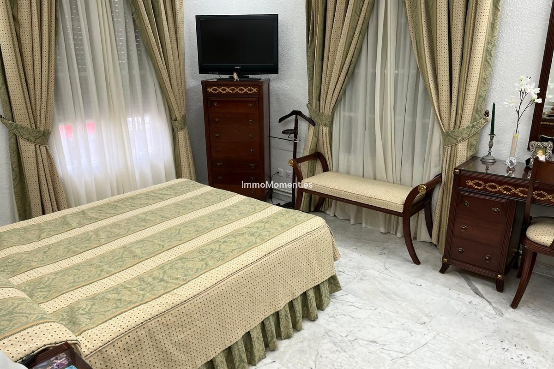 Resale - Detached villa - Marbella - Nueva Andalucía