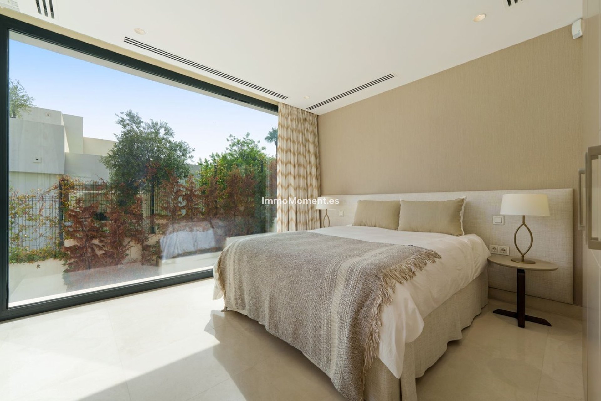 Resale - Detached villa - Marbella - Nueva Andalucía
