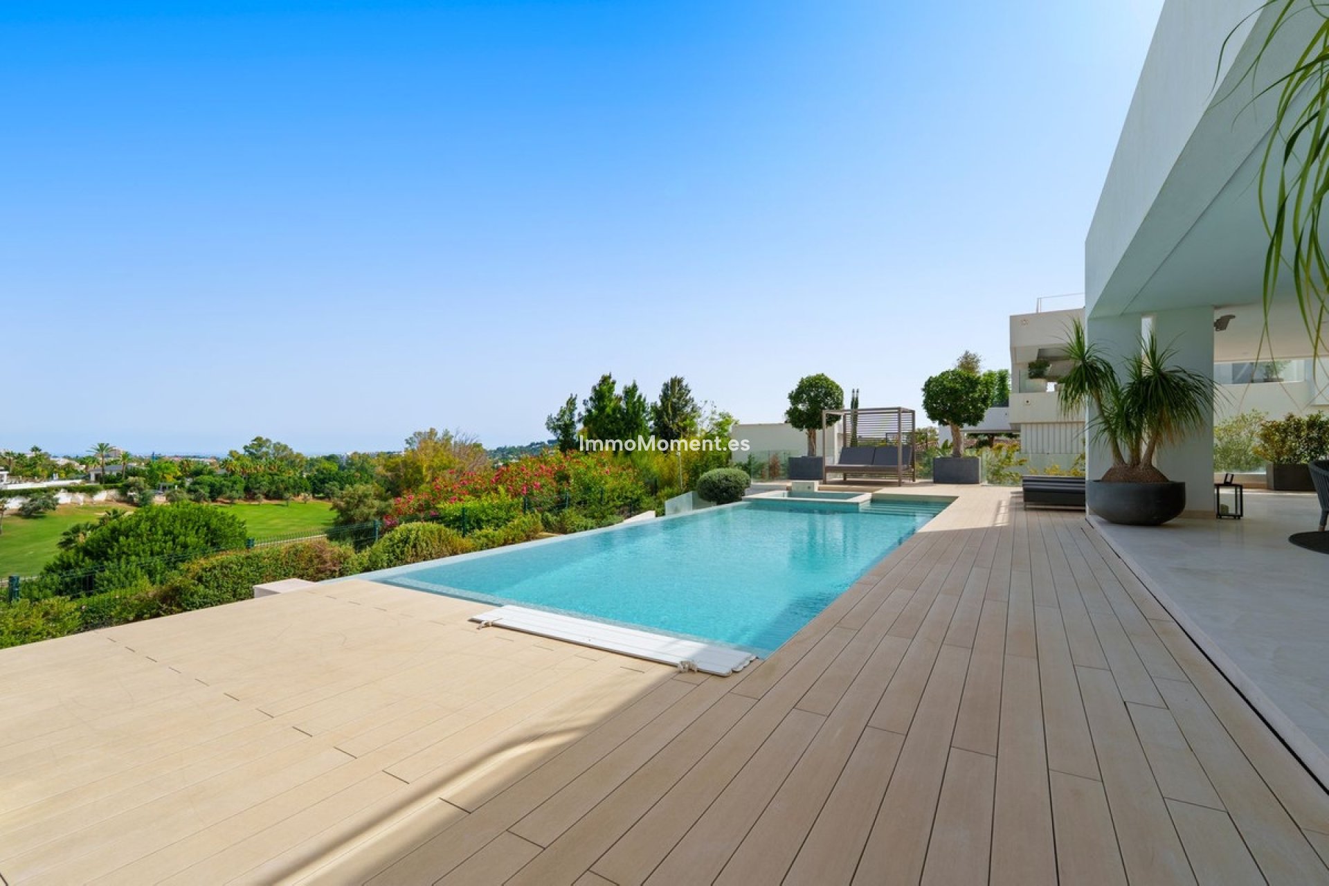 Resale - Detached villa - Marbella - Nueva Andalucía
