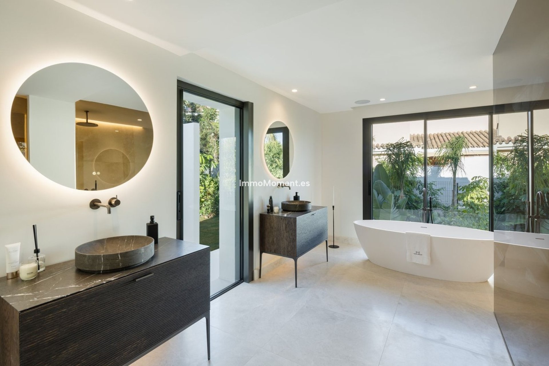 Resale - Detached villa - Marbella - Nueva Andalucía