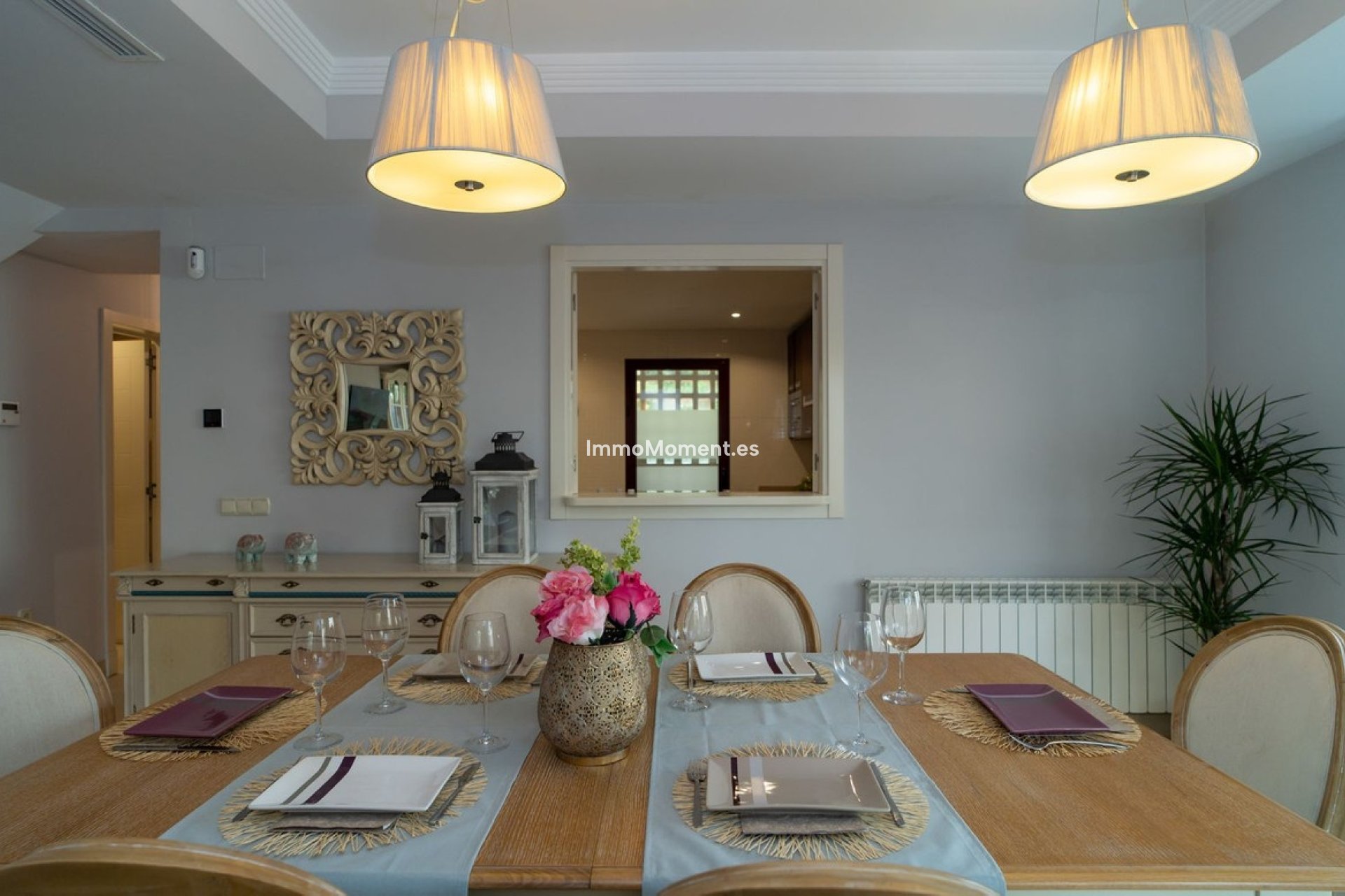 Resale - Detached villa - Marbella - Nueva Andalucía