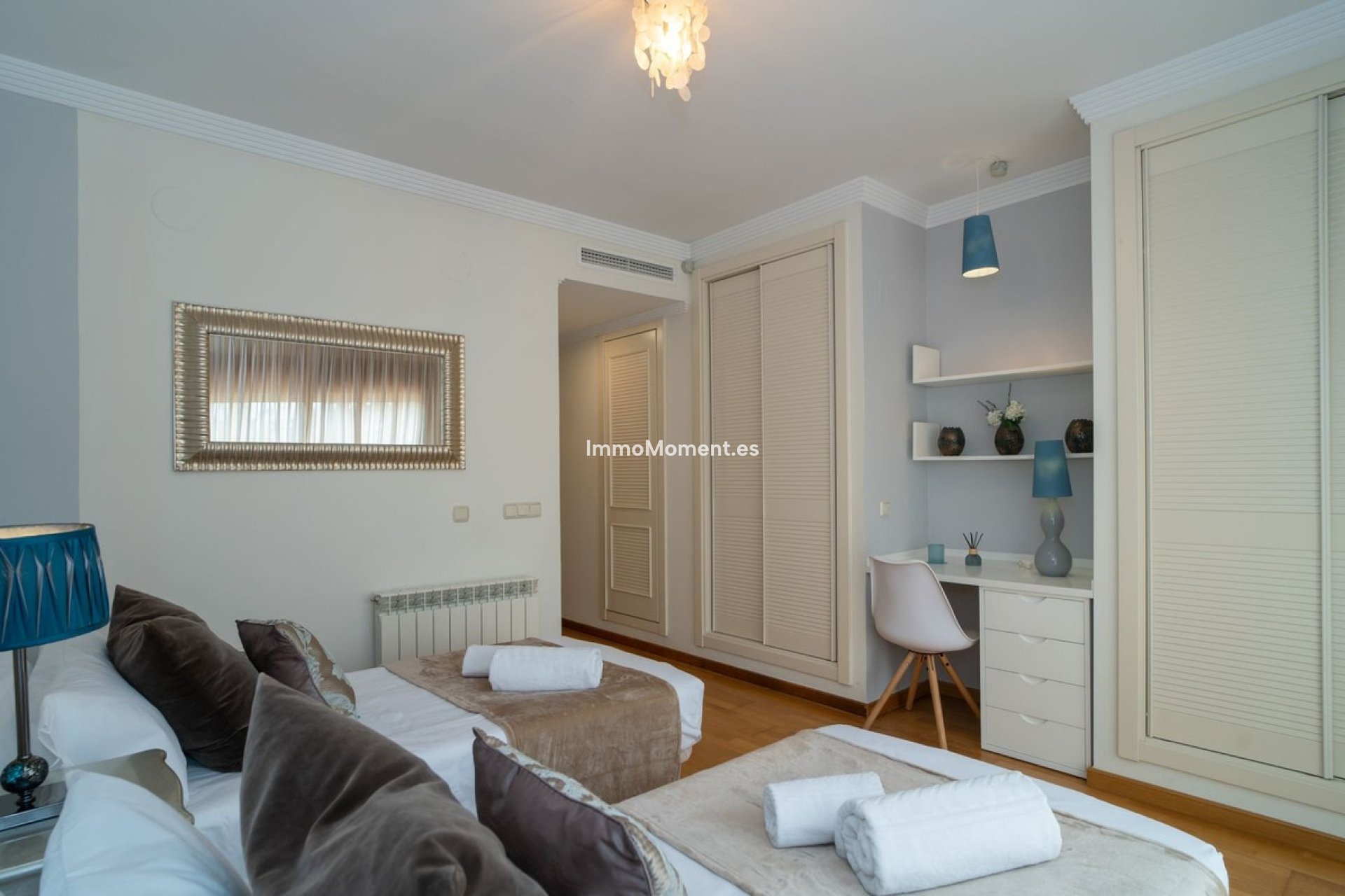 Resale - Detached villa - Marbella - Nueva Andalucía