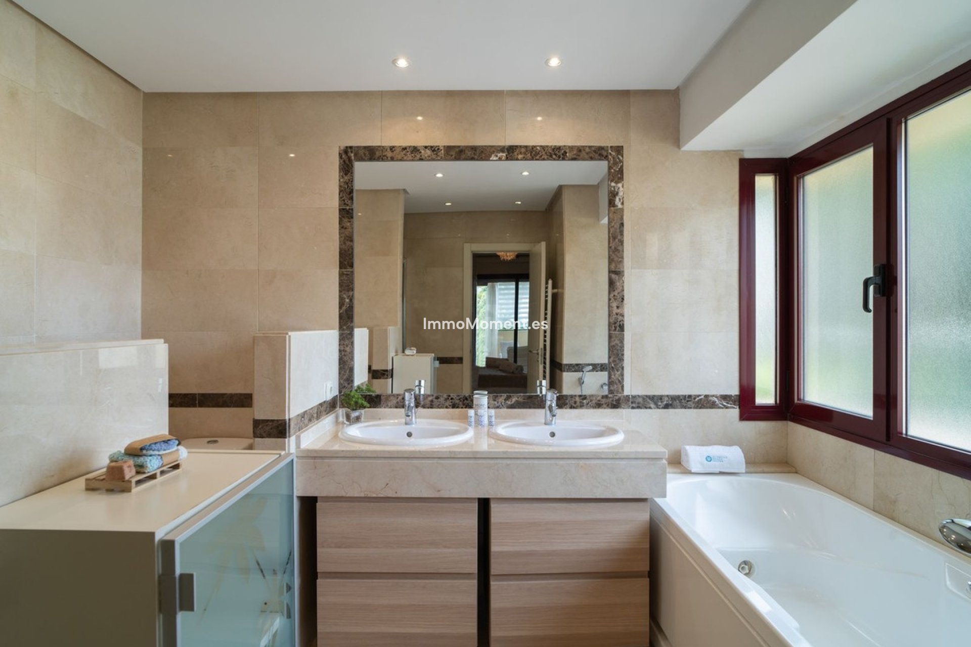 Resale - Detached villa - Marbella - Nueva Andalucía