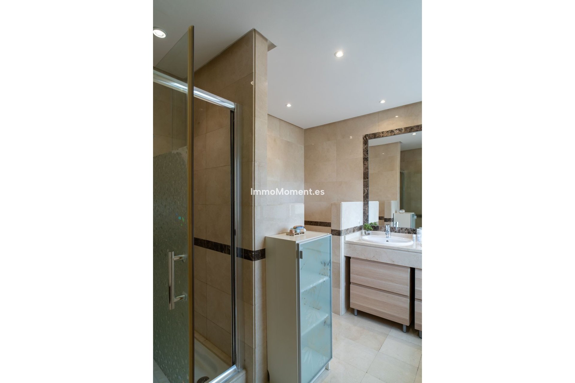 Resale - Detached villa - Marbella - Nueva Andalucía