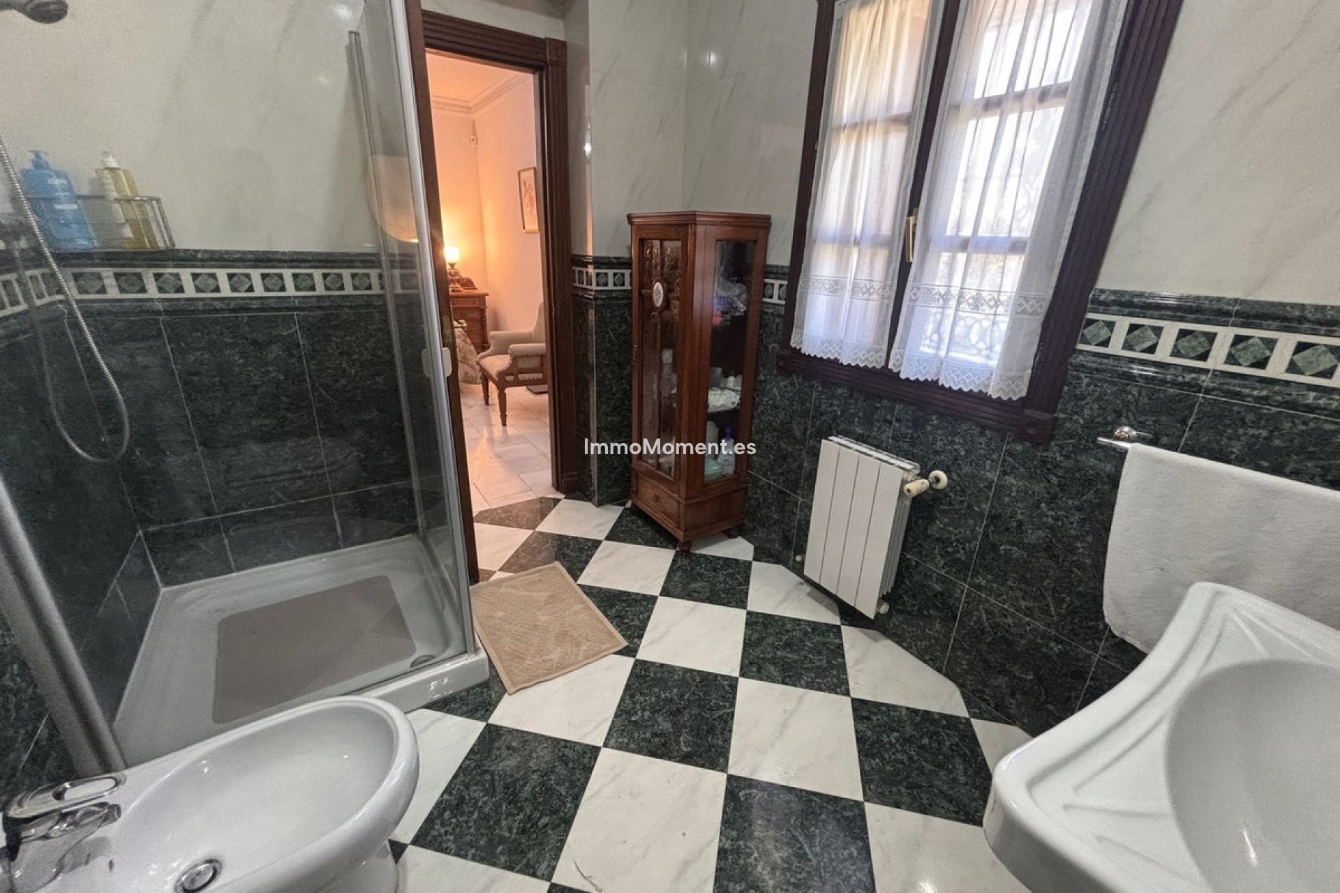 Resale - Detached villa - Marbella - Nueva Andalucía