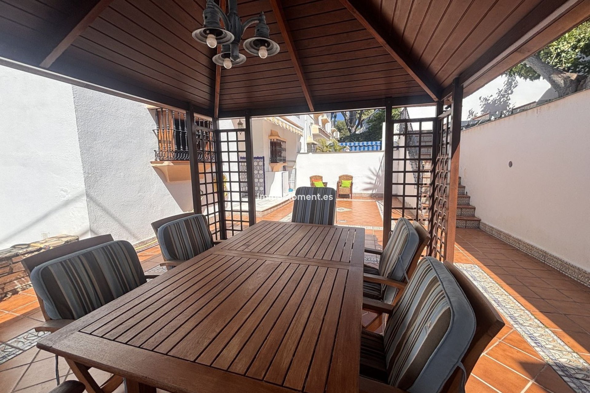 Resale - Detached villa - Marbella - Nueva Andalucía