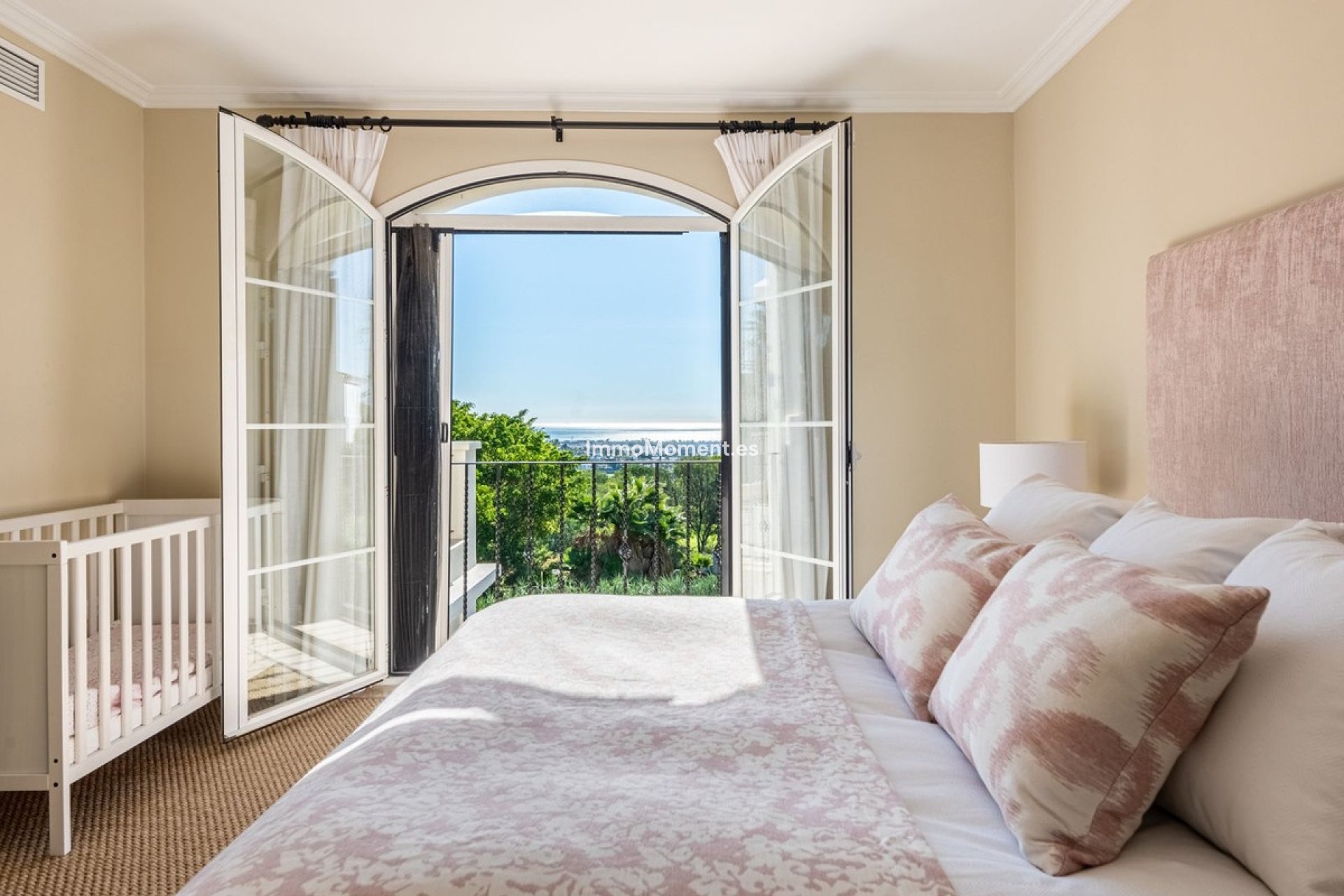 Resale - Detached villa - Marbella - Nueva Andalucía