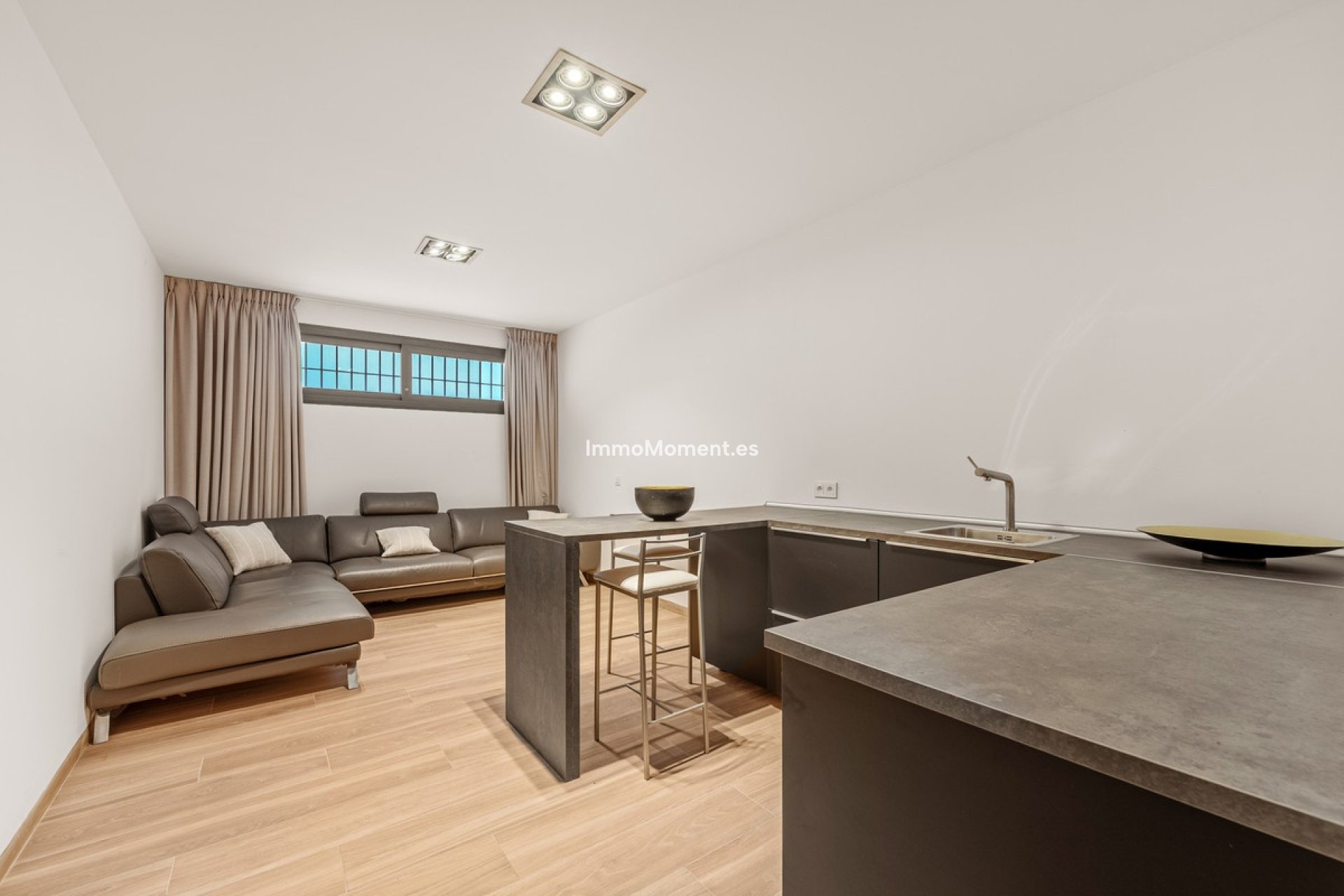 Resale - Detached villa - Marbella - Nueva Andalucía