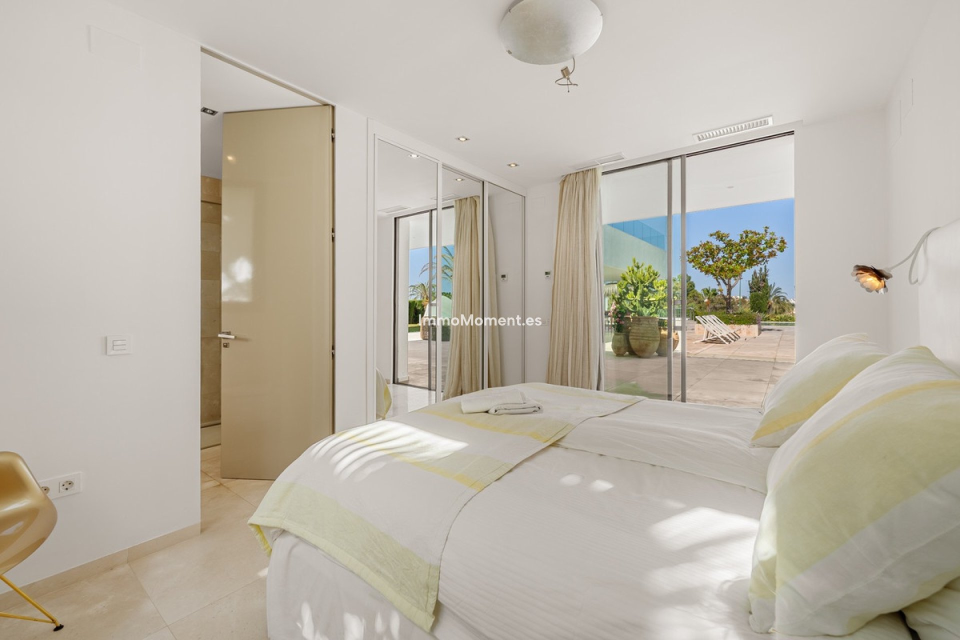 Resale - Detached villa - Marbella - Nueva Andalucía