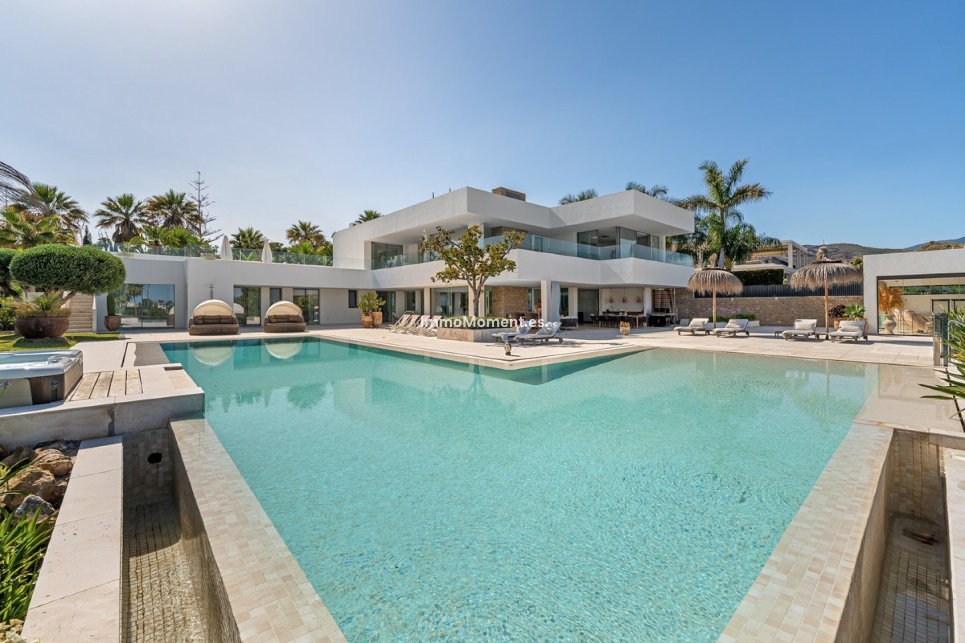 Resale - Detached villa - Marbella - Nueva Andalucía