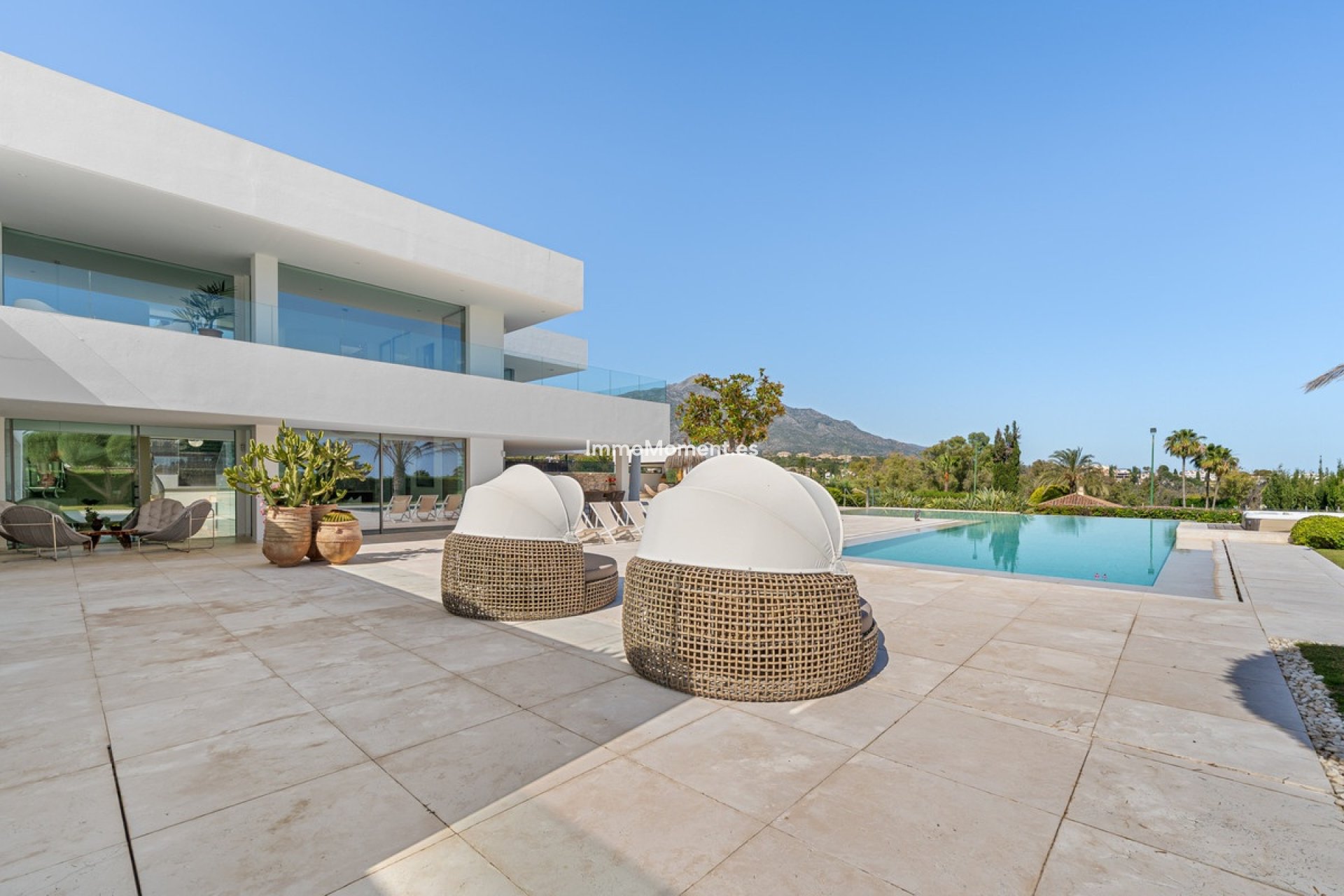 Resale - Detached villa - Marbella - Nueva Andalucía