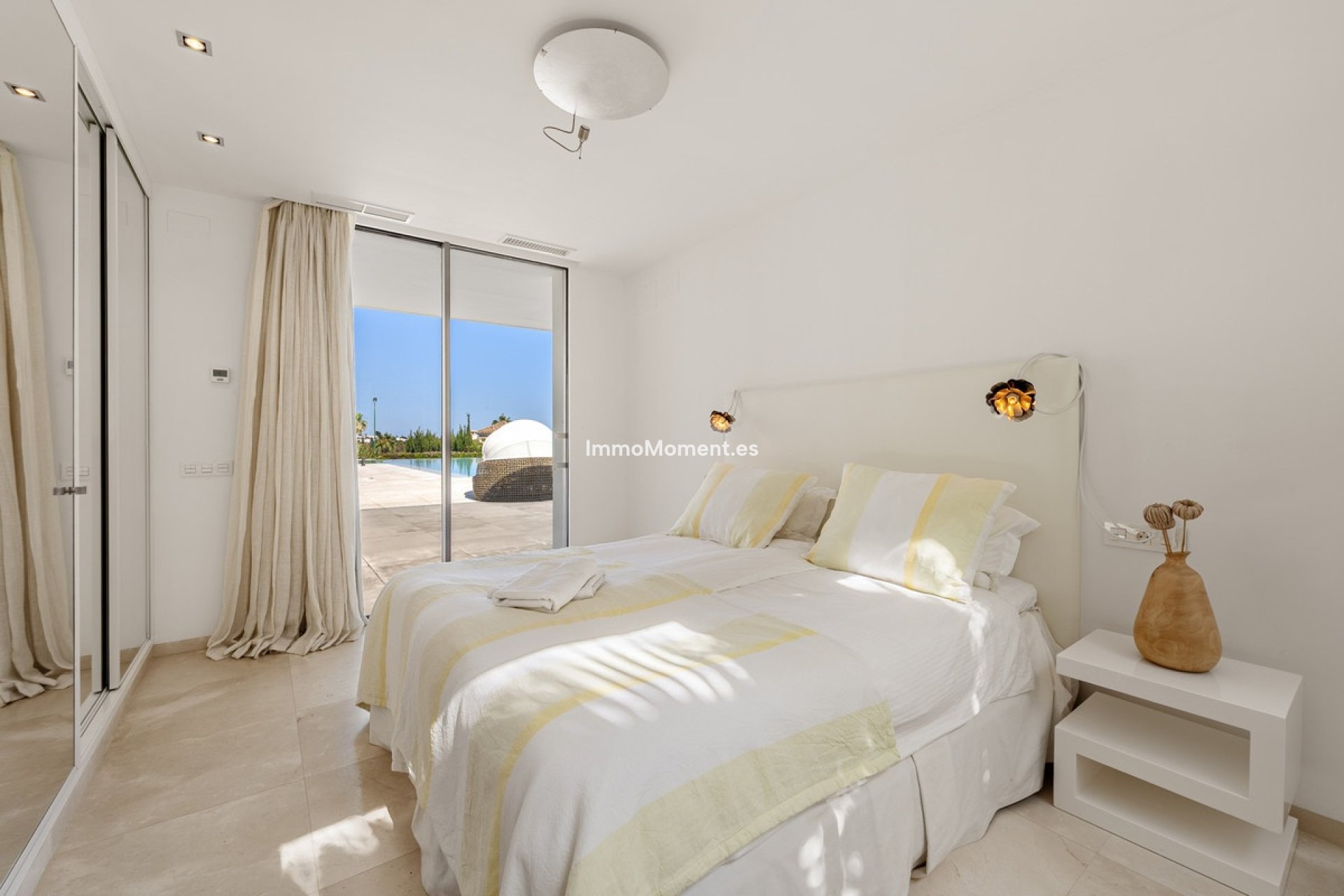 Resale - Detached villa - Marbella - Nueva Andalucía