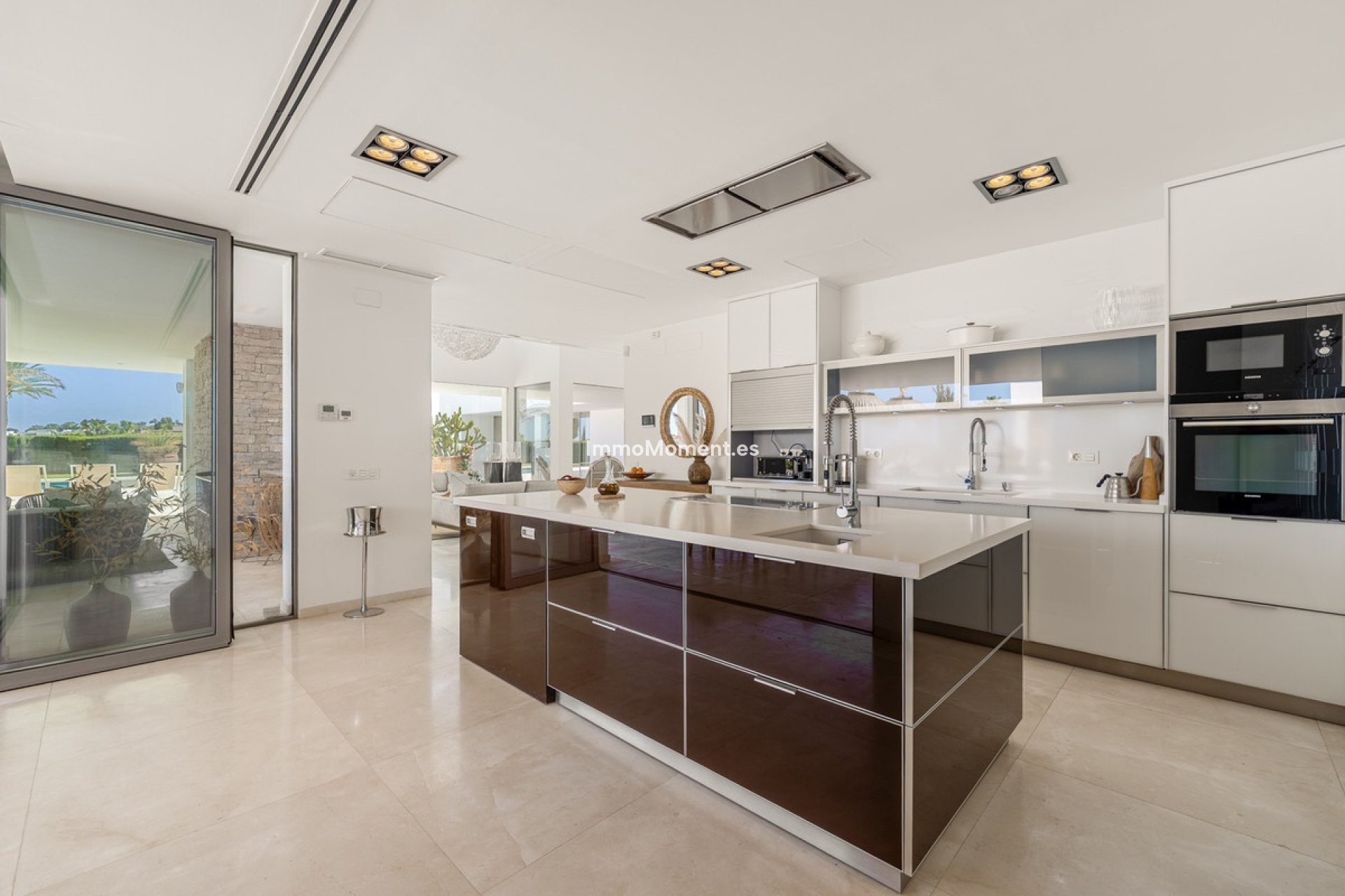 Resale - Detached villa - Marbella - Nueva Andalucía