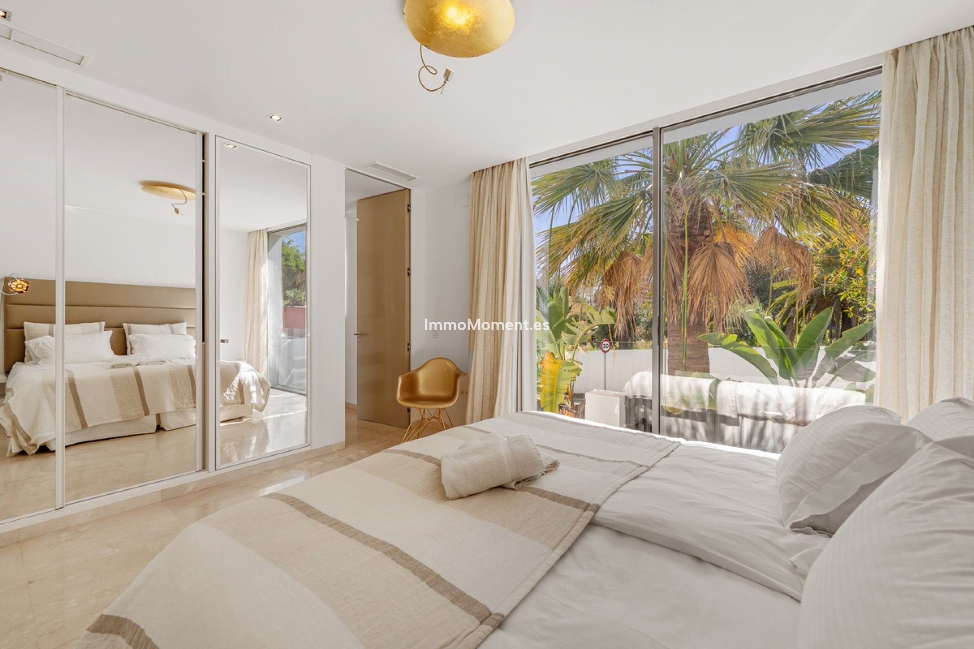 Resale - Detached villa - Marbella - Nueva Andalucía