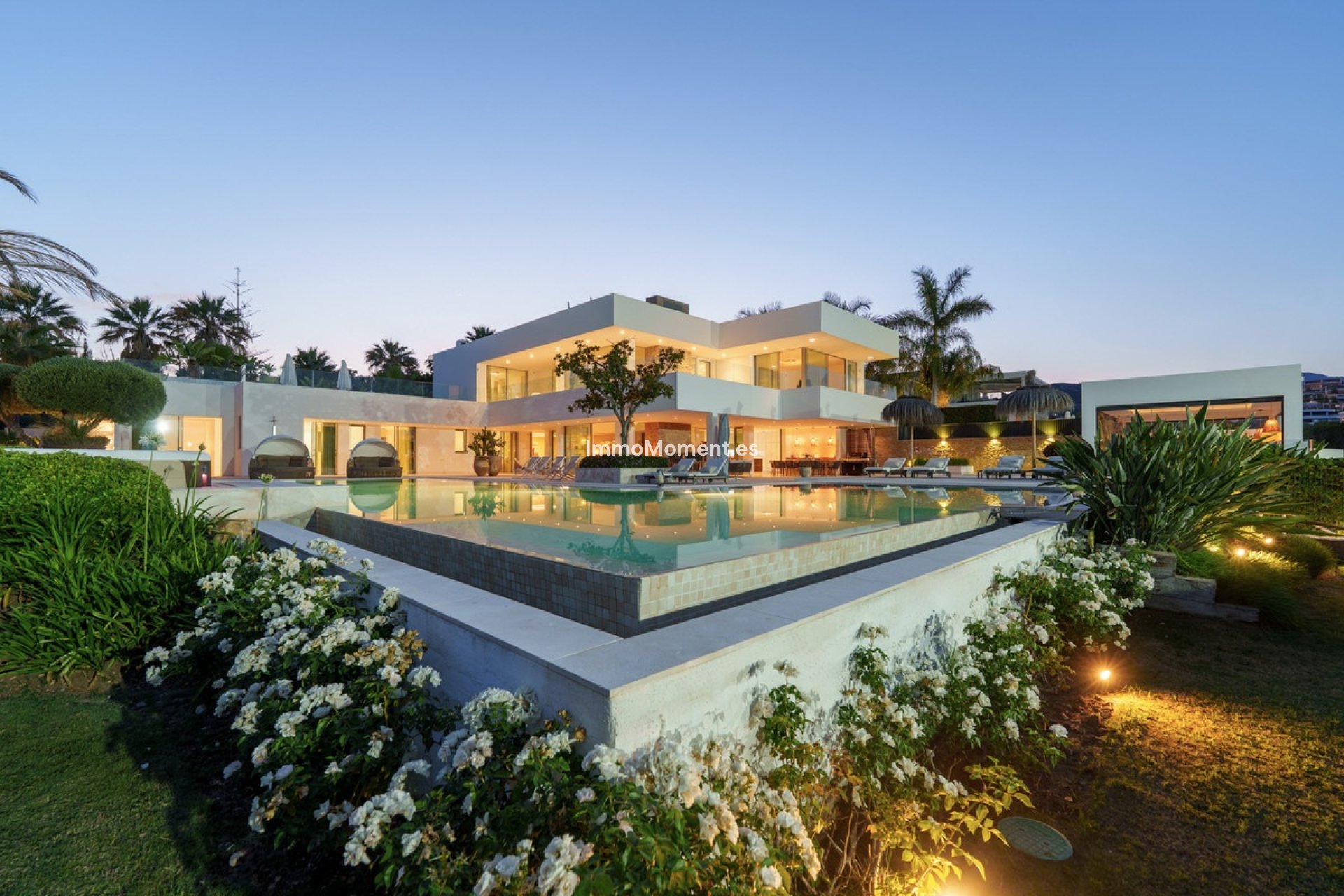 Resale - Detached villa - Marbella - Nueva Andalucía