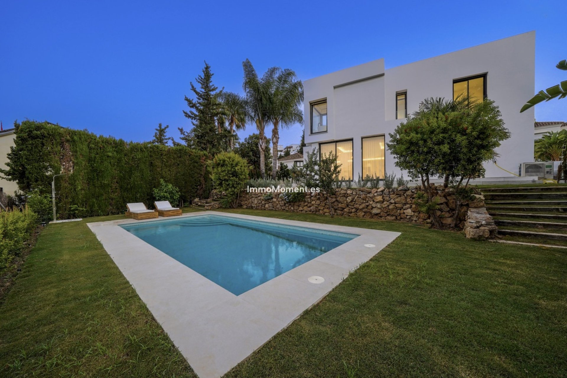 Resale - Detached villa - Marbella - Nueva Andalucía