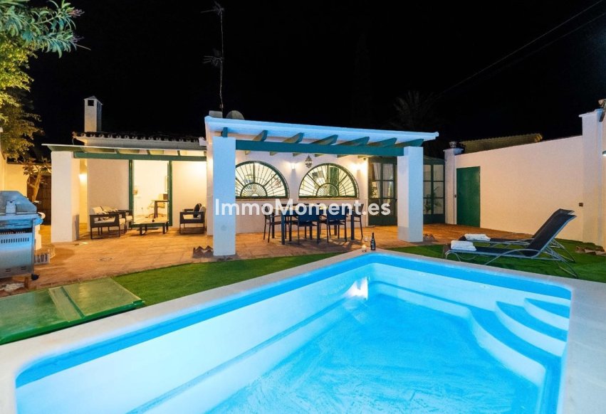 Resale - Detached villa - Marbella - Nueva Andalucía