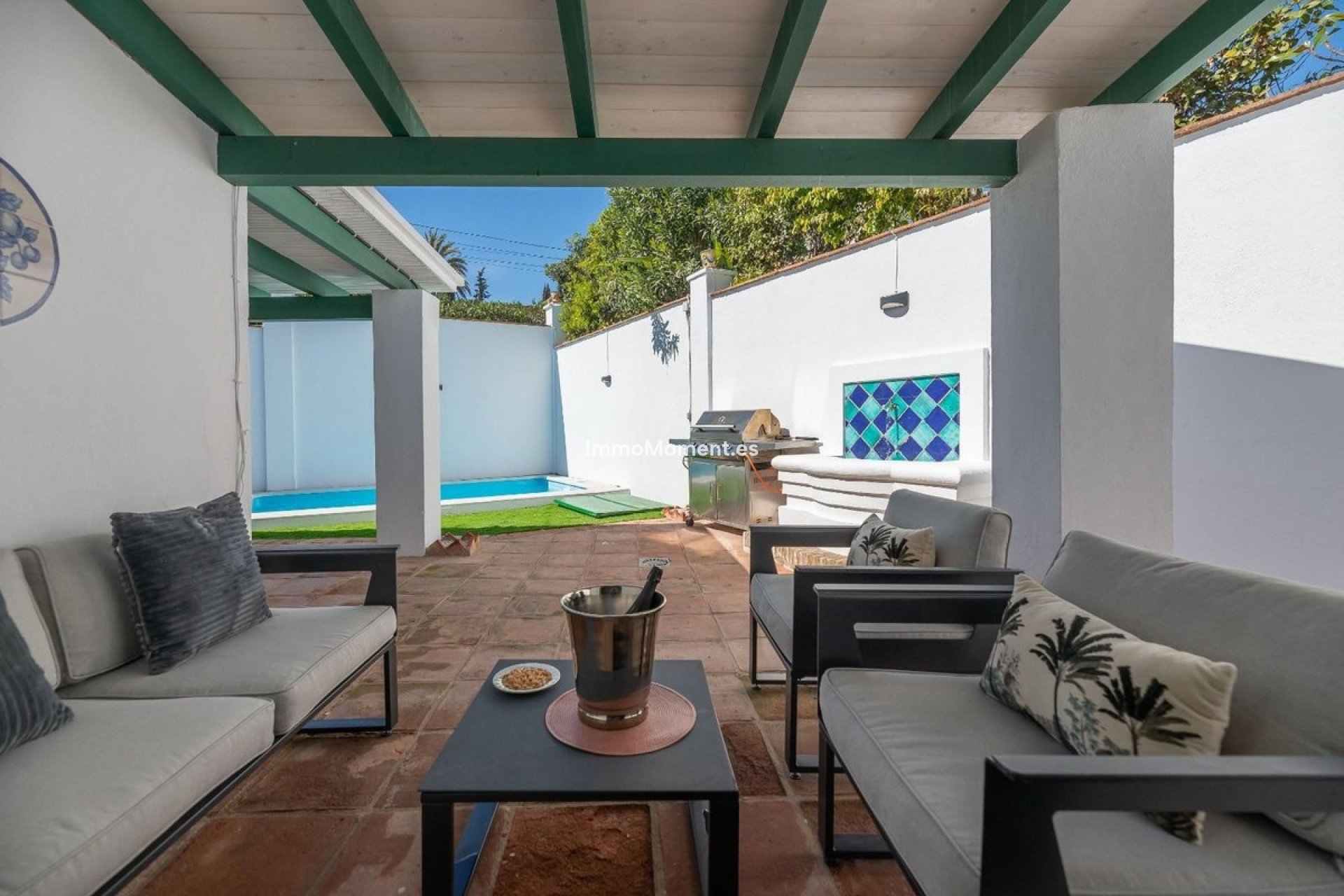 Resale - Detached villa - Marbella - Nueva Andalucía