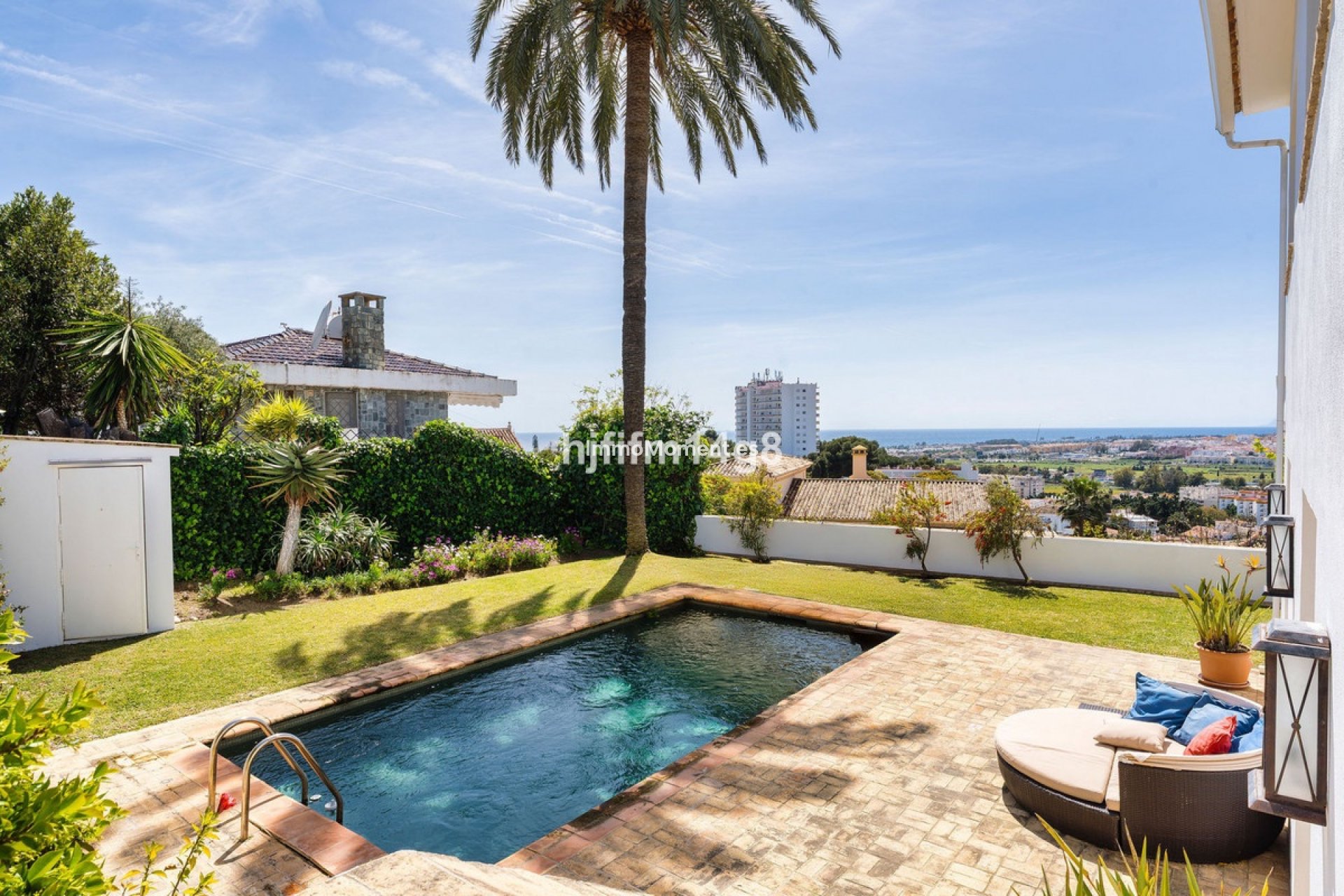 Resale - Detached villa - Marbella - Nueva Andalucía