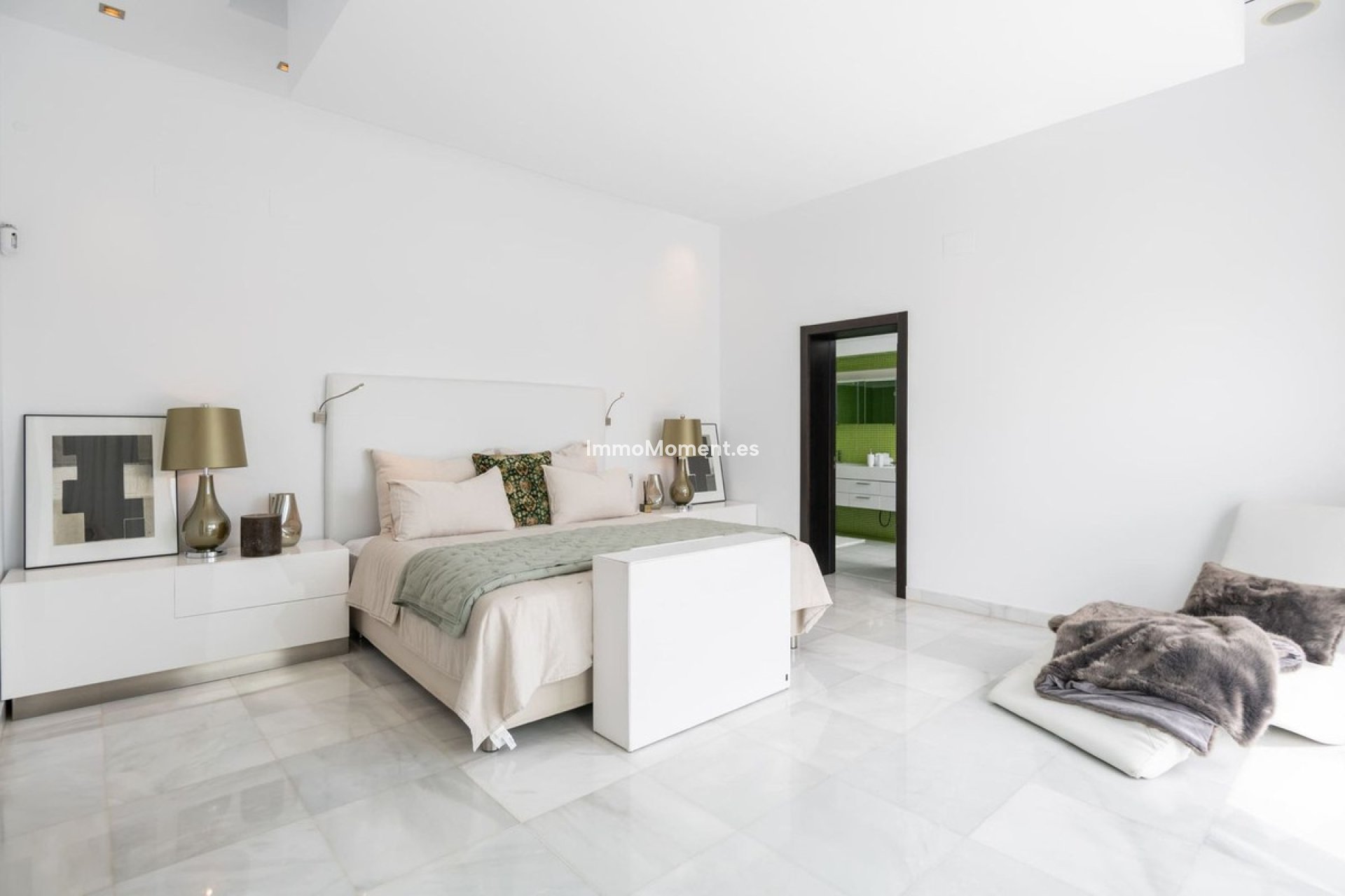 Resale - Detached villa - Marbella - Nueva Andalucía