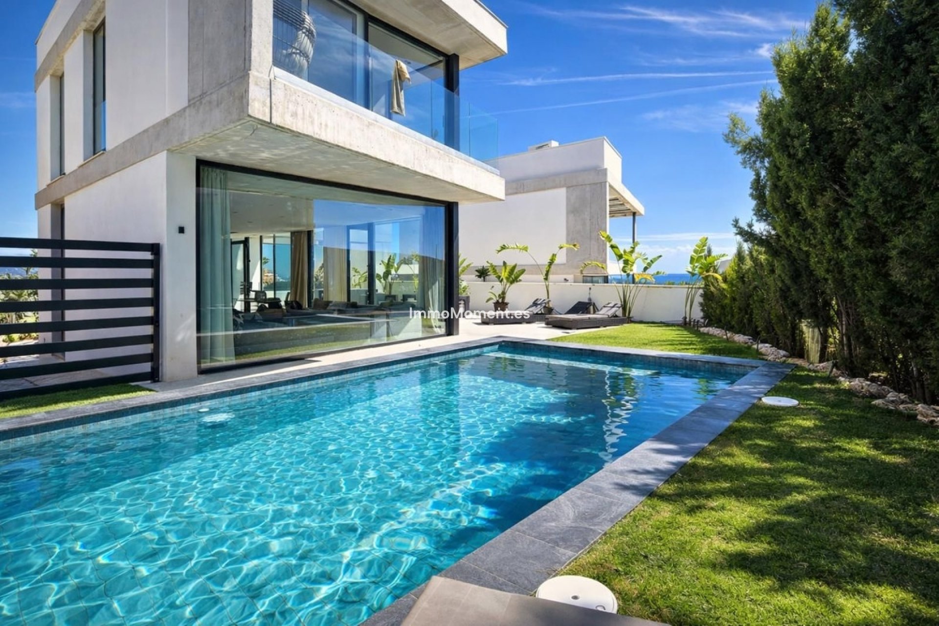 Resale - Detached villa - Marbella - Nueva Andalucía