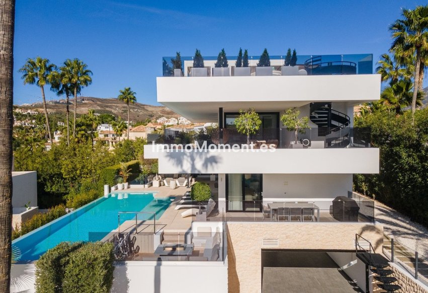 Resale - Detached villa - Marbella - Nueva Andalucía